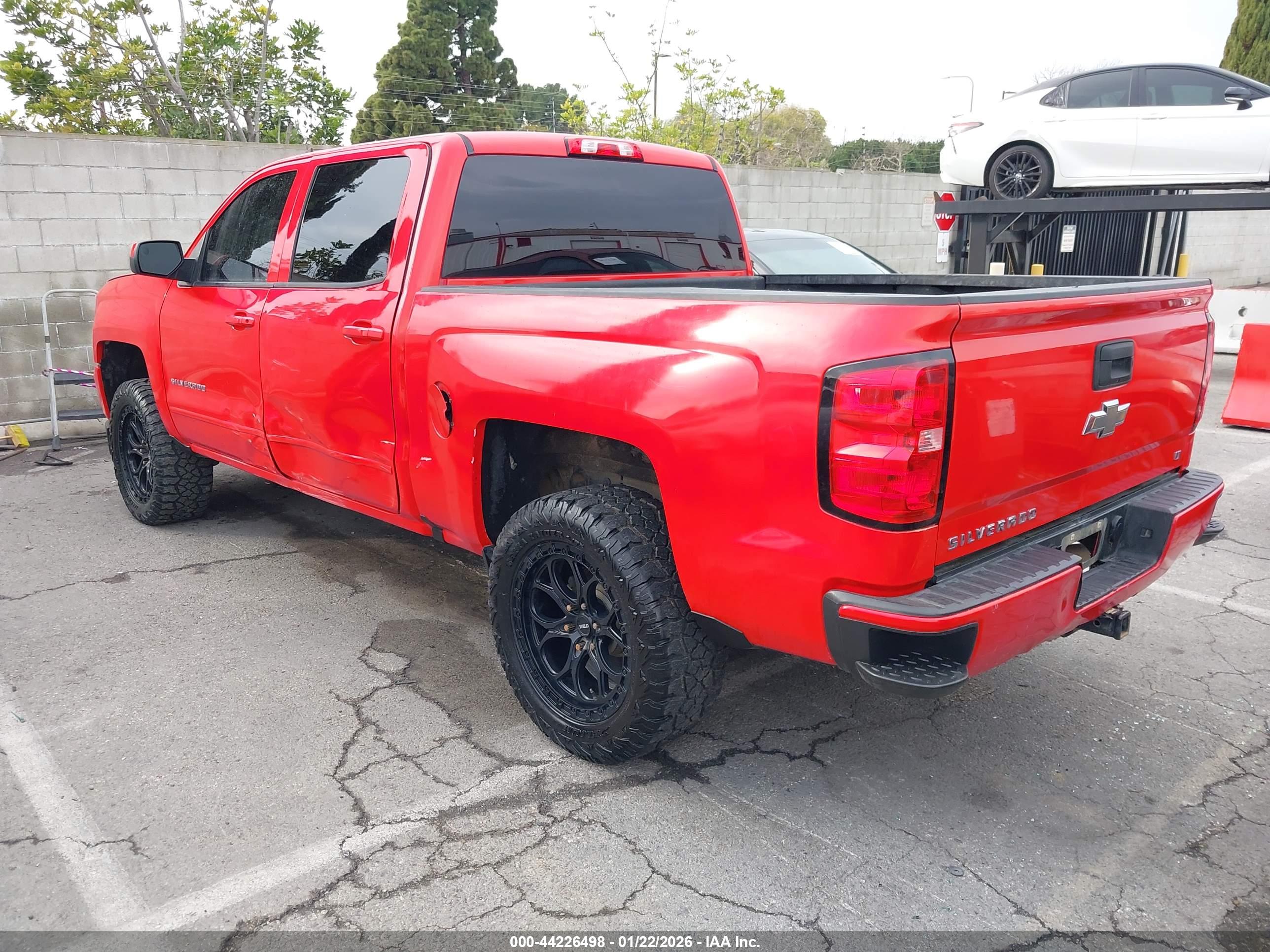 CHEVROLET SILVERADO image 3