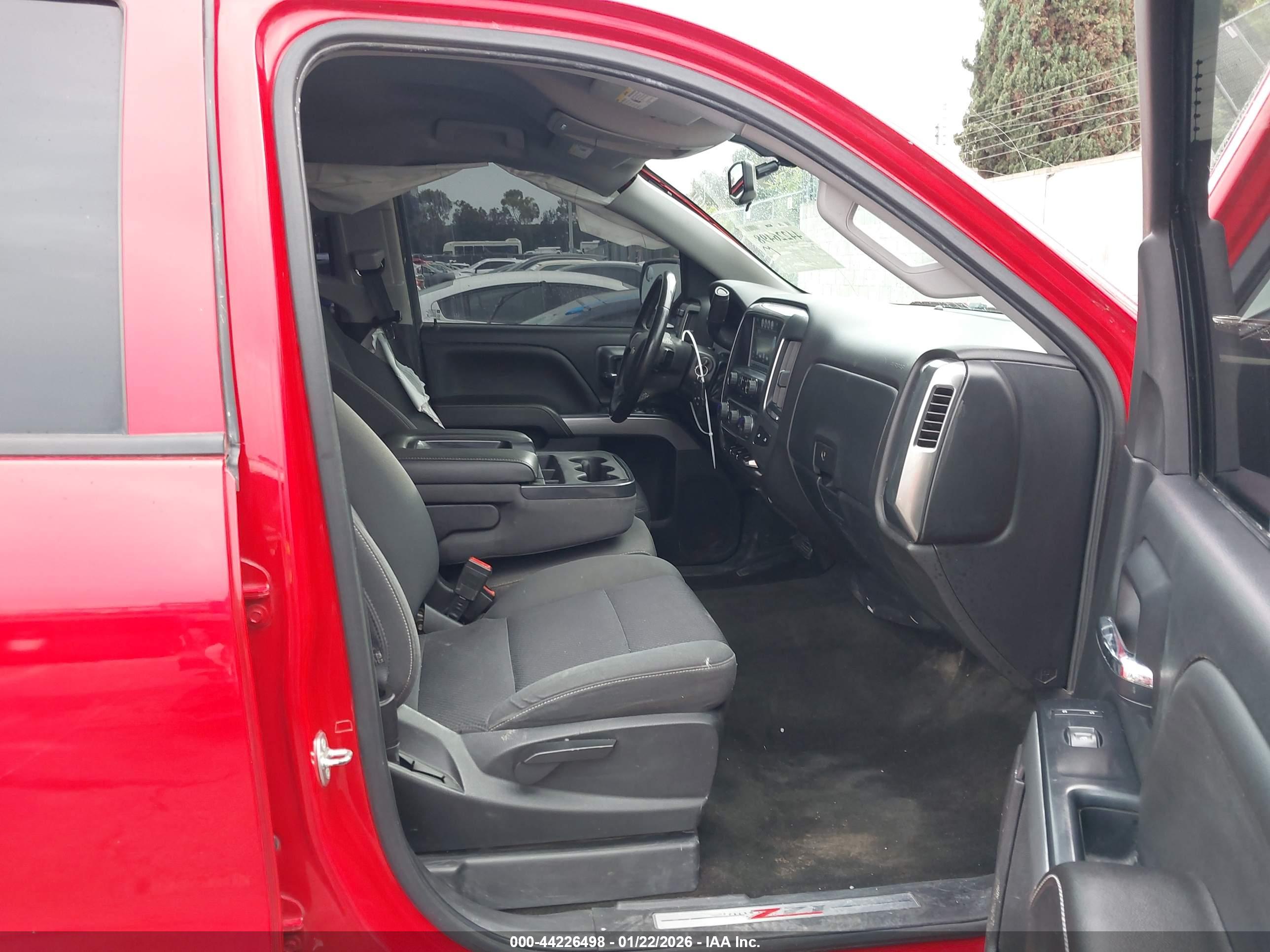 CHEVROLET SILVERADO image 5