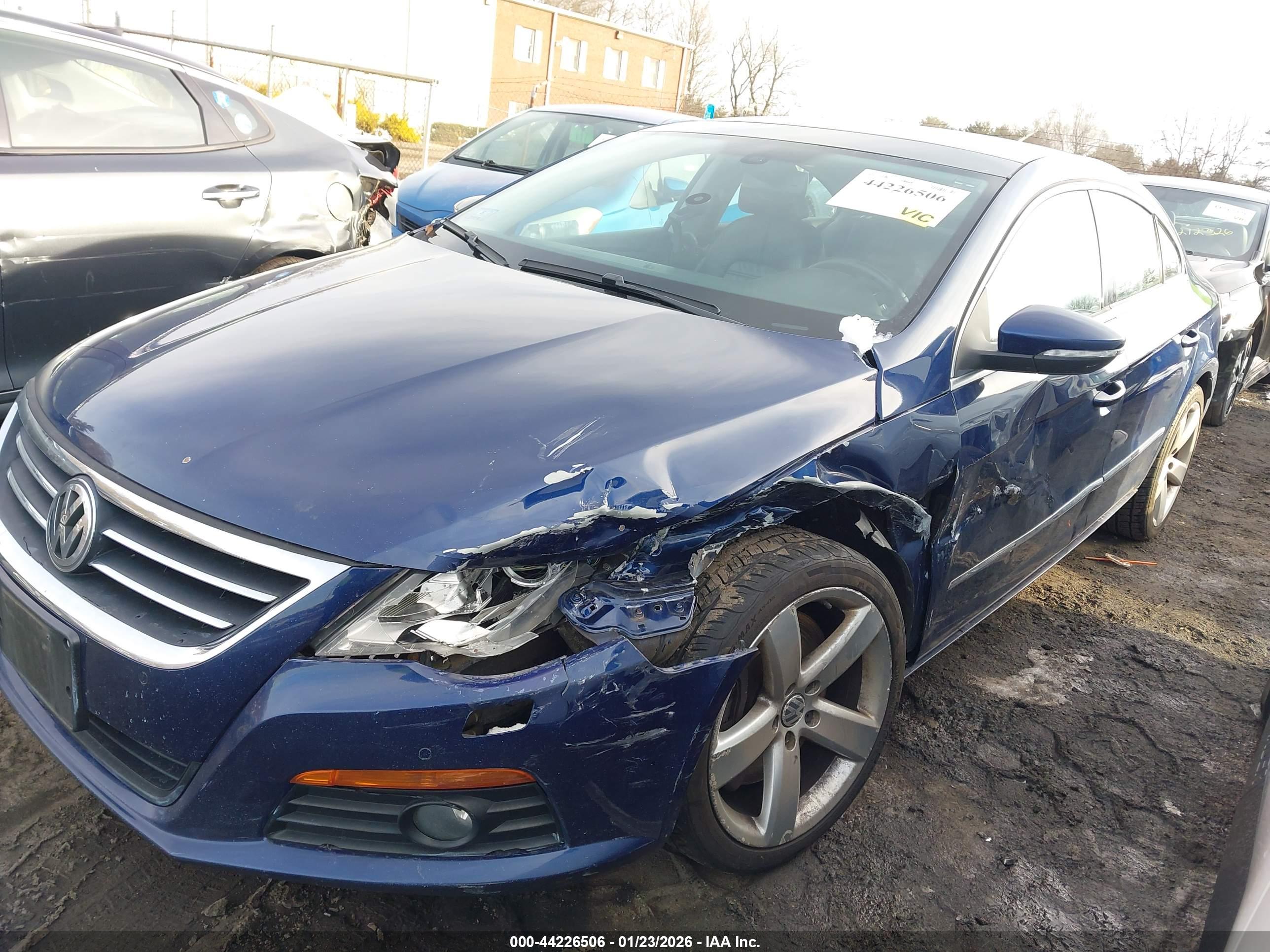 VOLKSWAGEN CC image 2