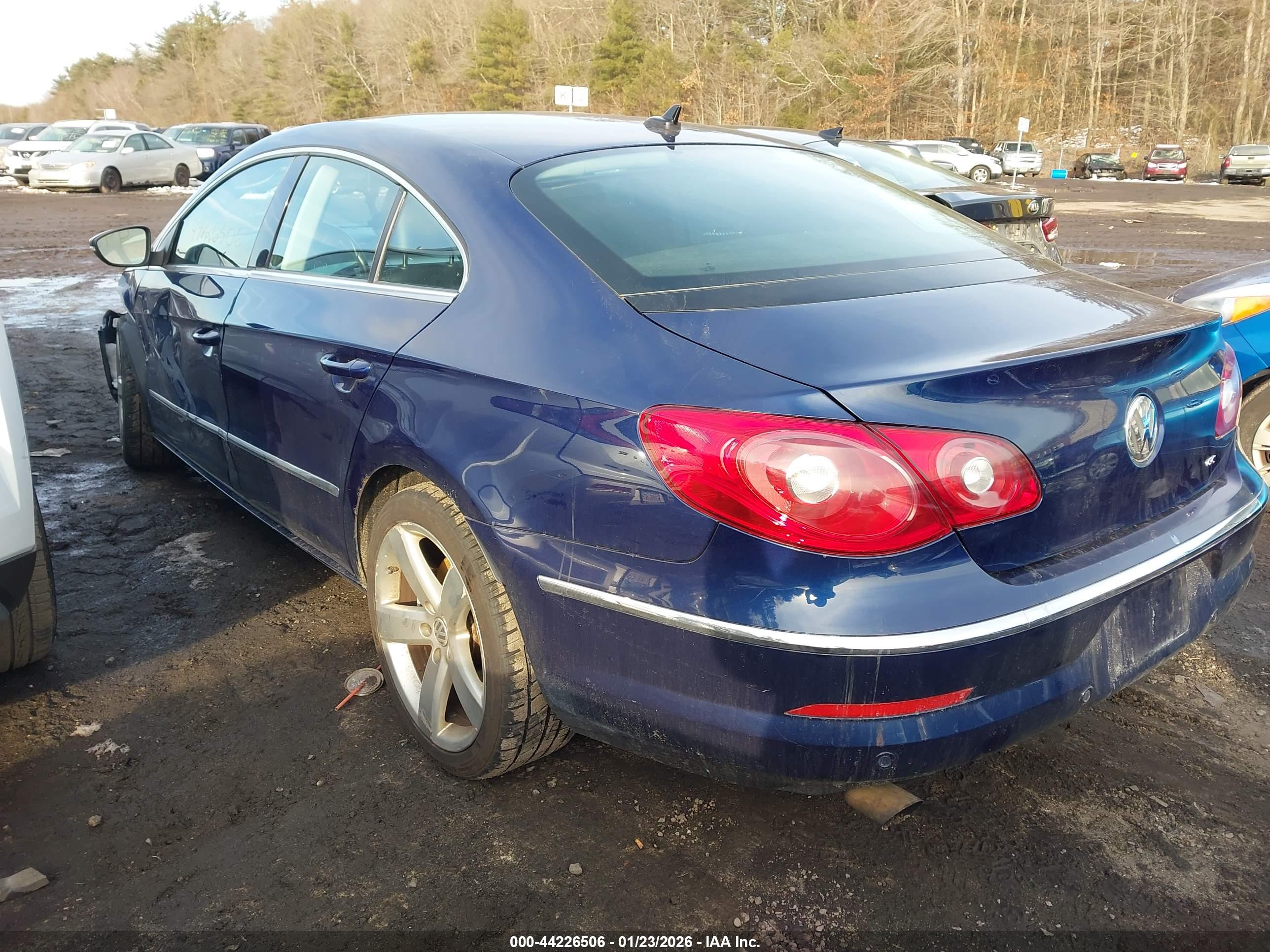 VOLKSWAGEN CC image 3