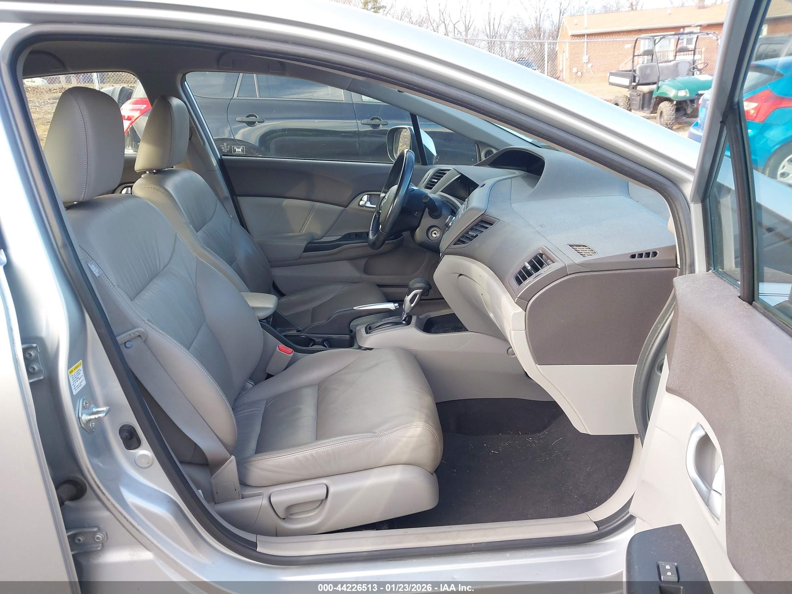HONDA CIVIC image 5