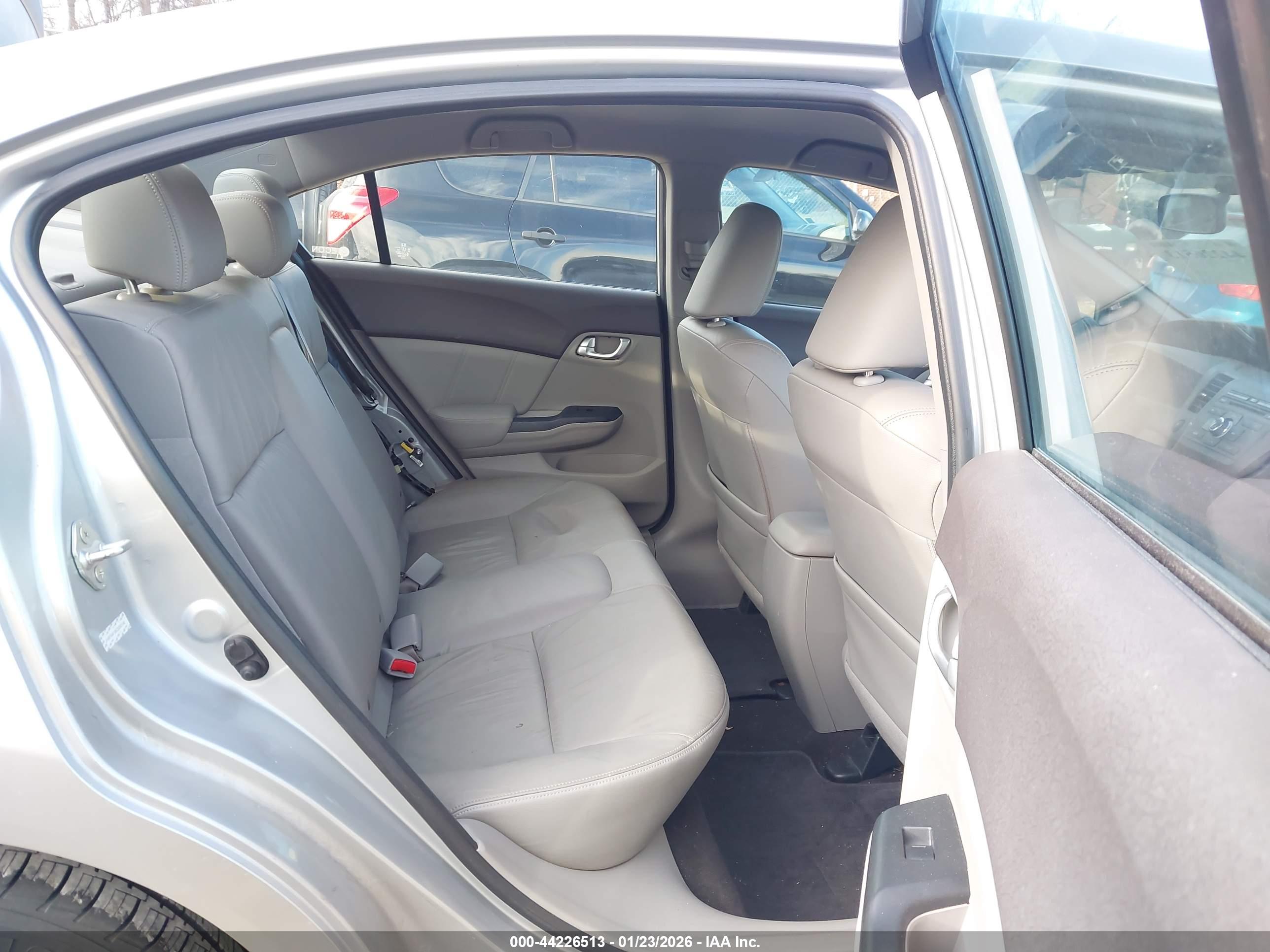 HONDA CIVIC image 8