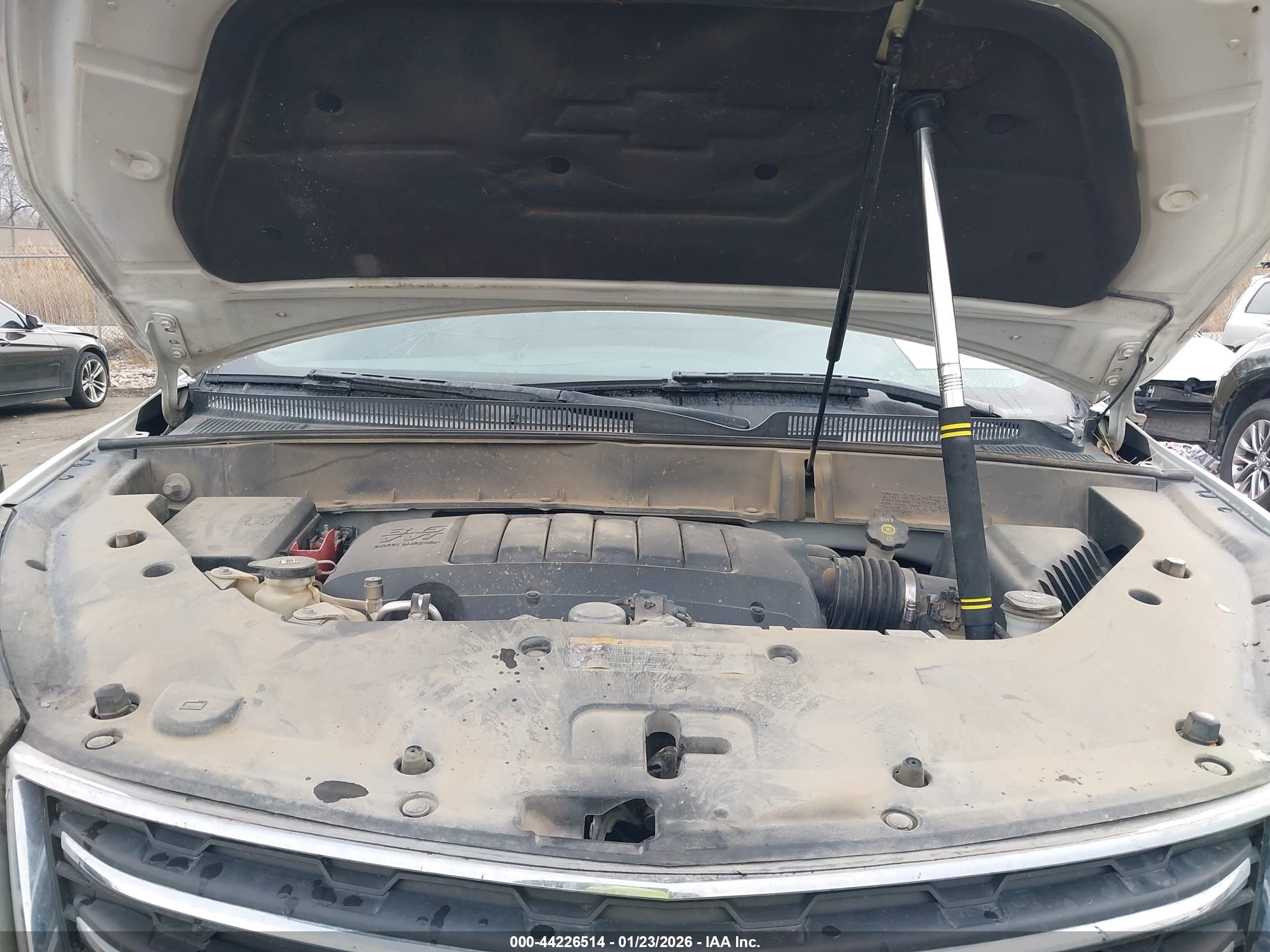 CHEVROLET TRAVERSE image 10