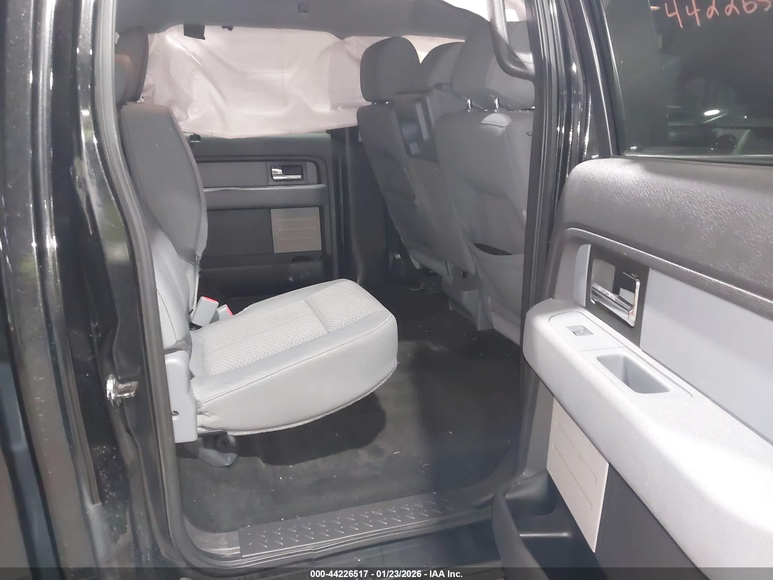 FORD F-150 image 8