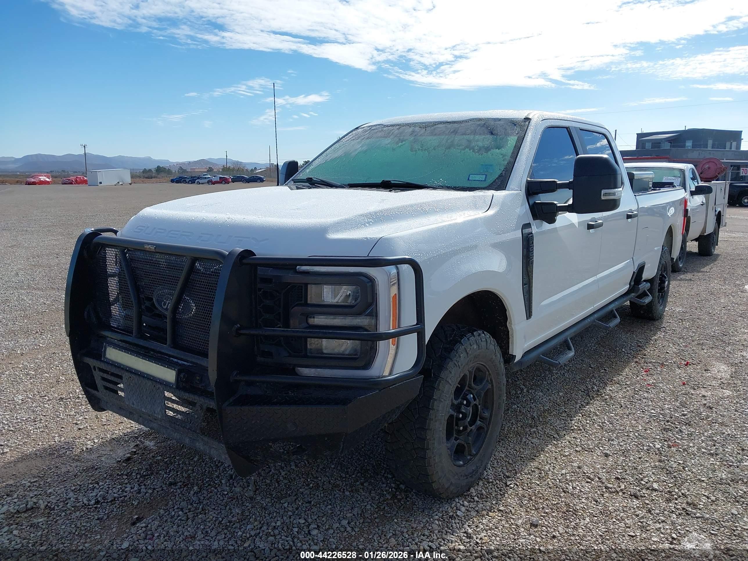 FORD F-250 image 2