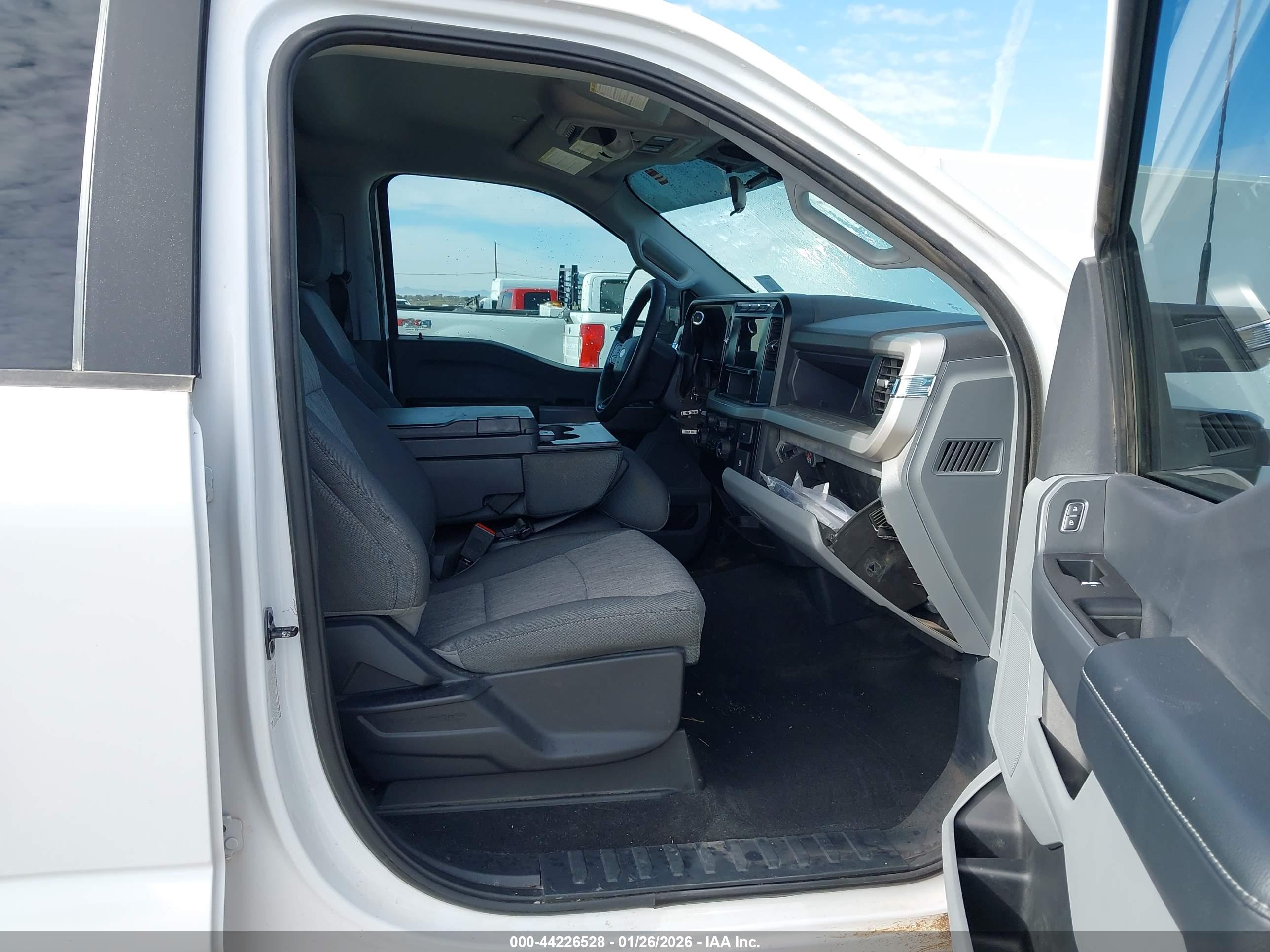 FORD F-250 image 5