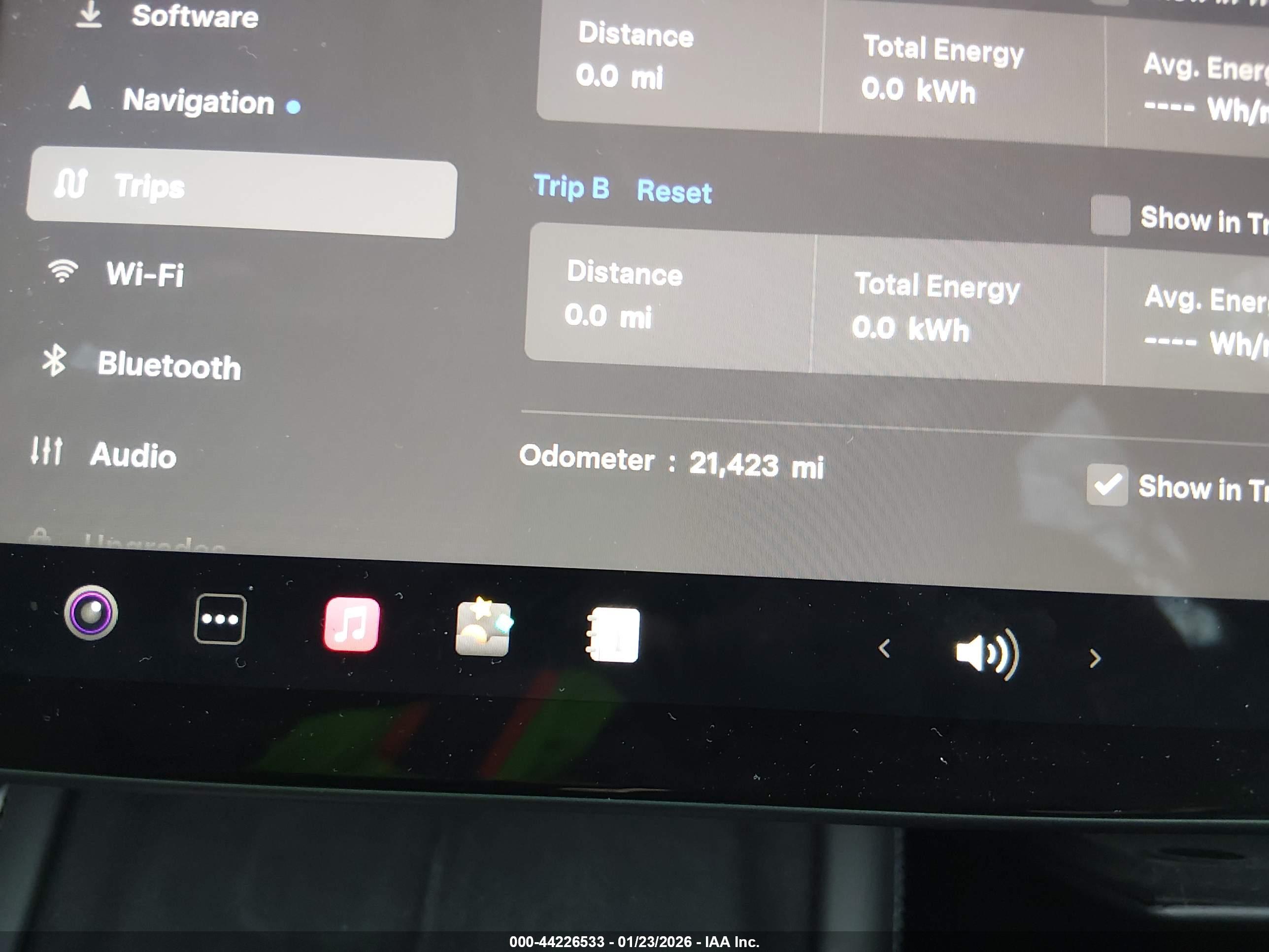 TESLA MODEL image 7