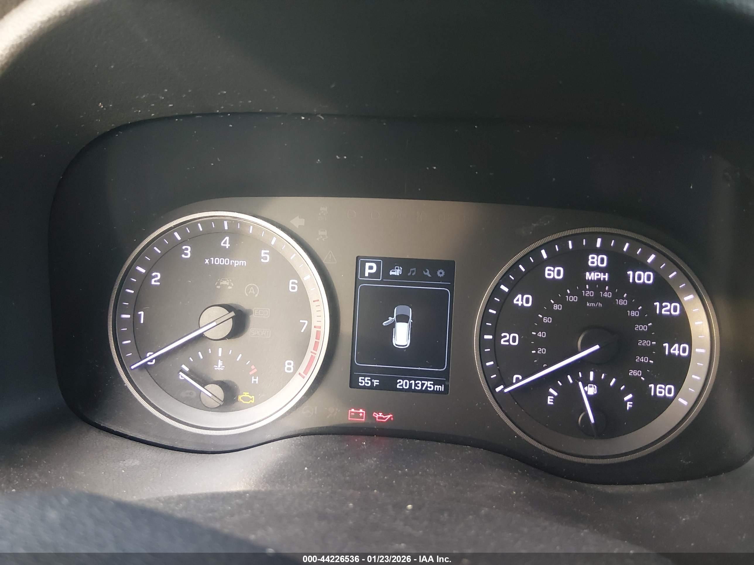HYUNDAI TUCSON image 7