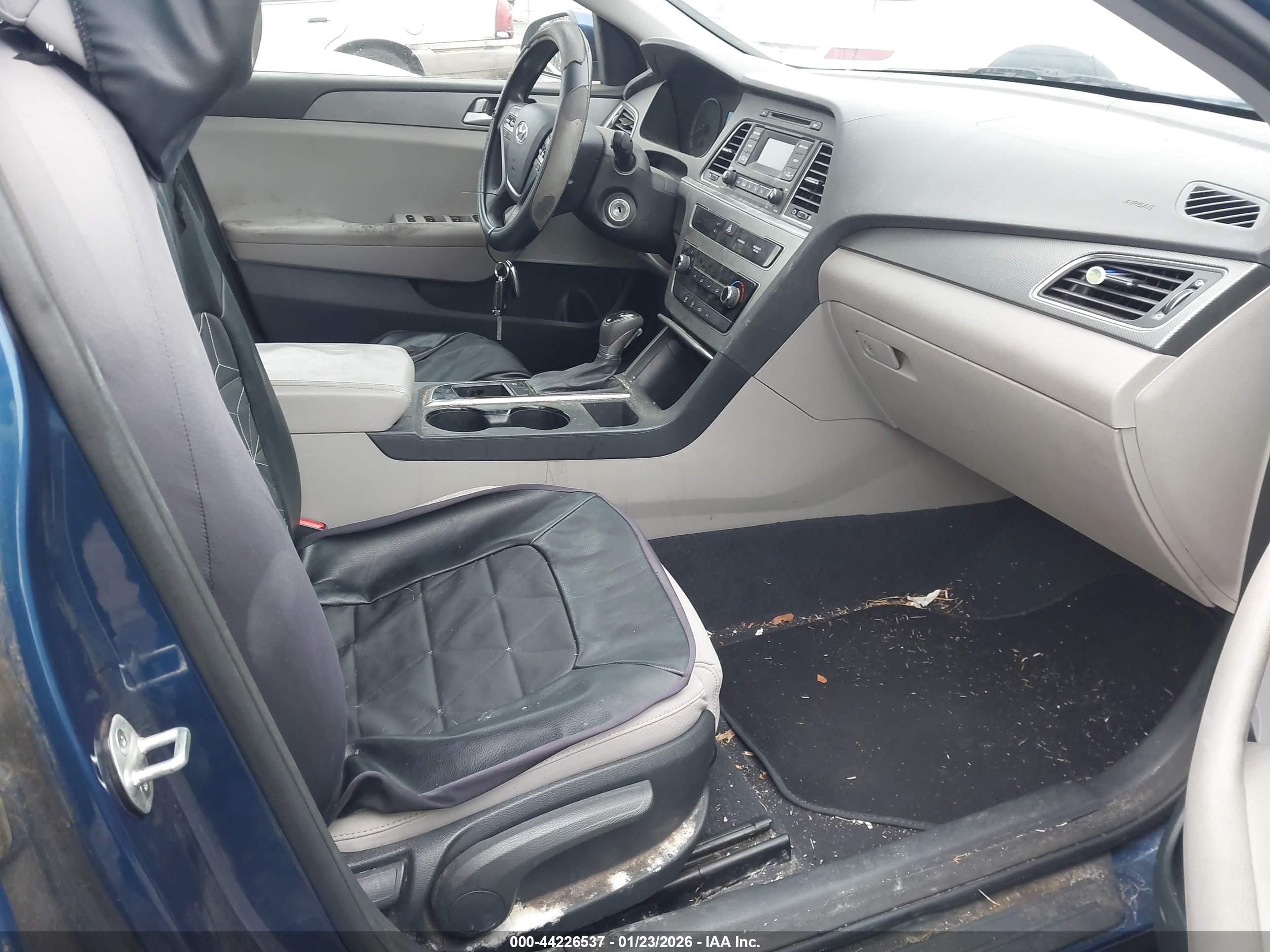 HYUNDAI SONATA image 5