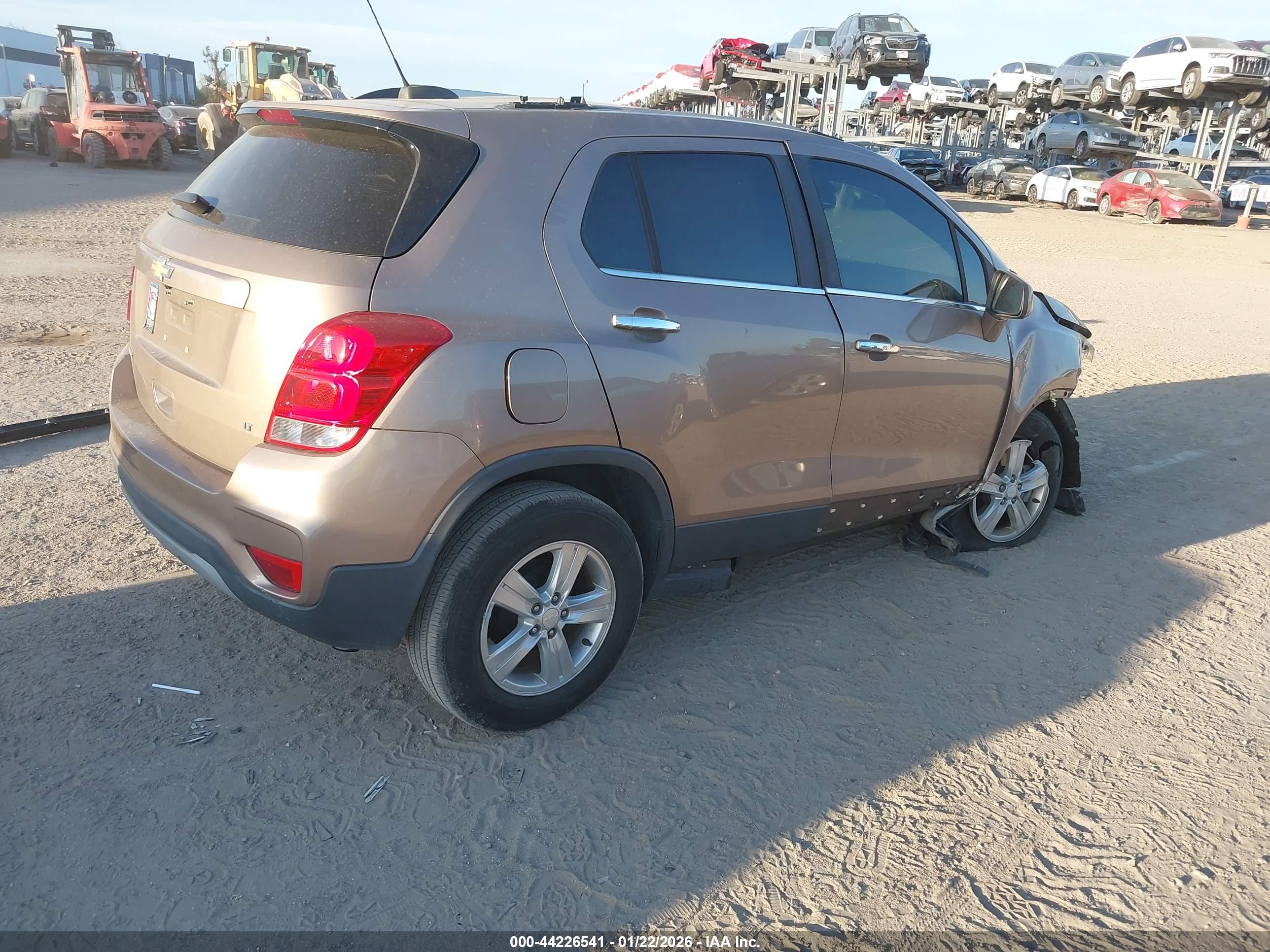 CHEVROLET TRAX image 4