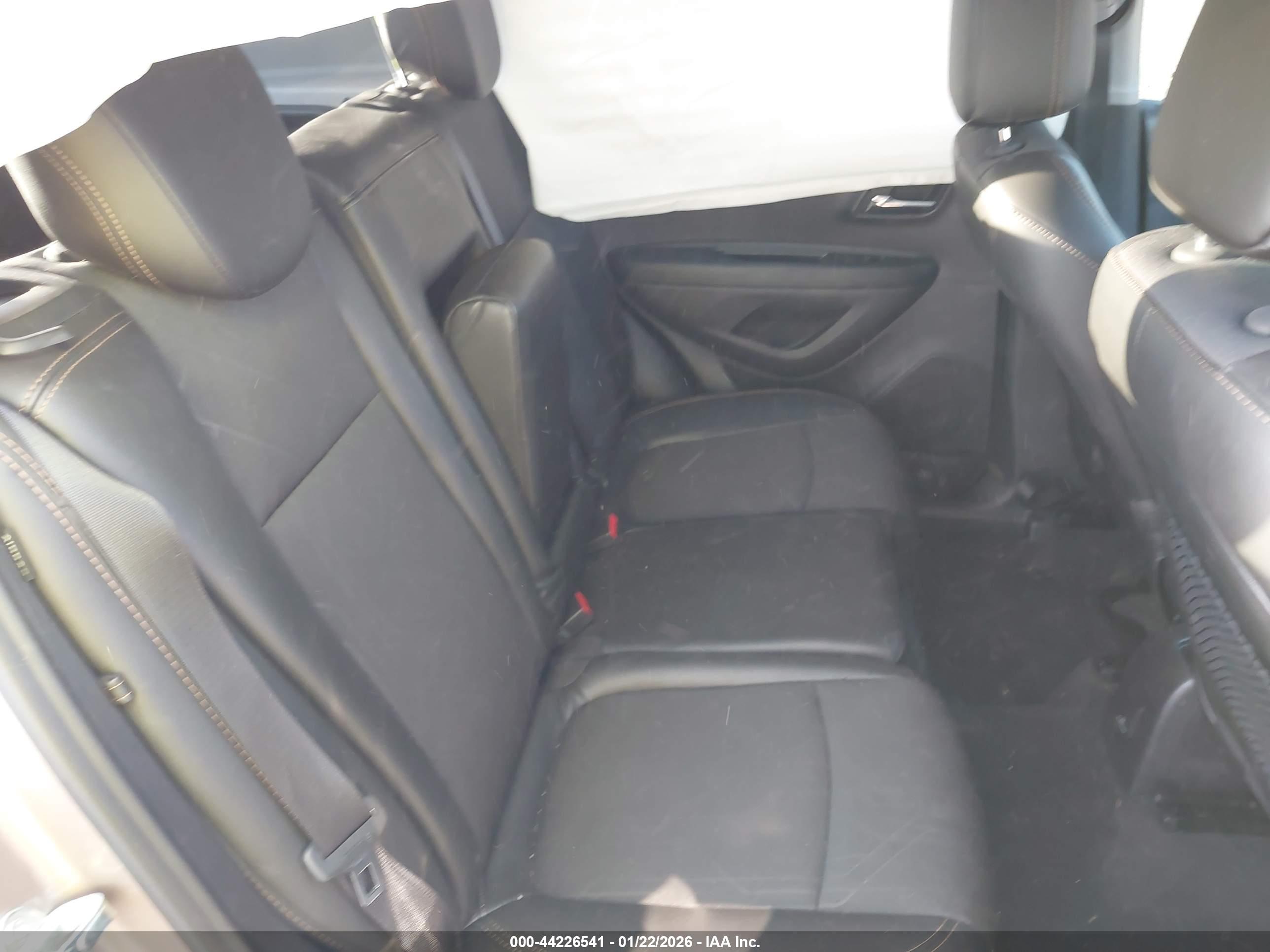 CHEVROLET TRAX image 8