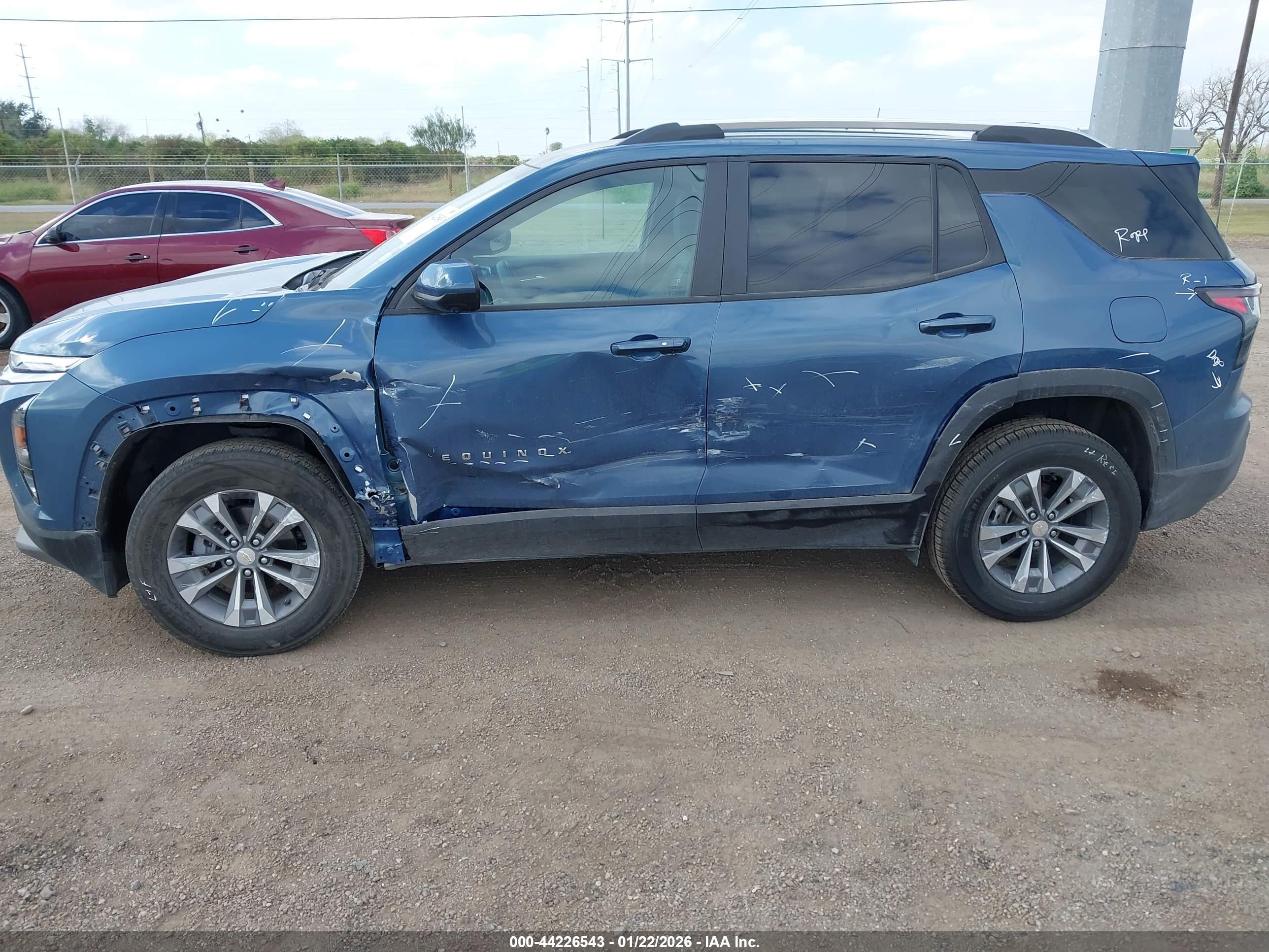CHEVROLET EQUINOX image 6