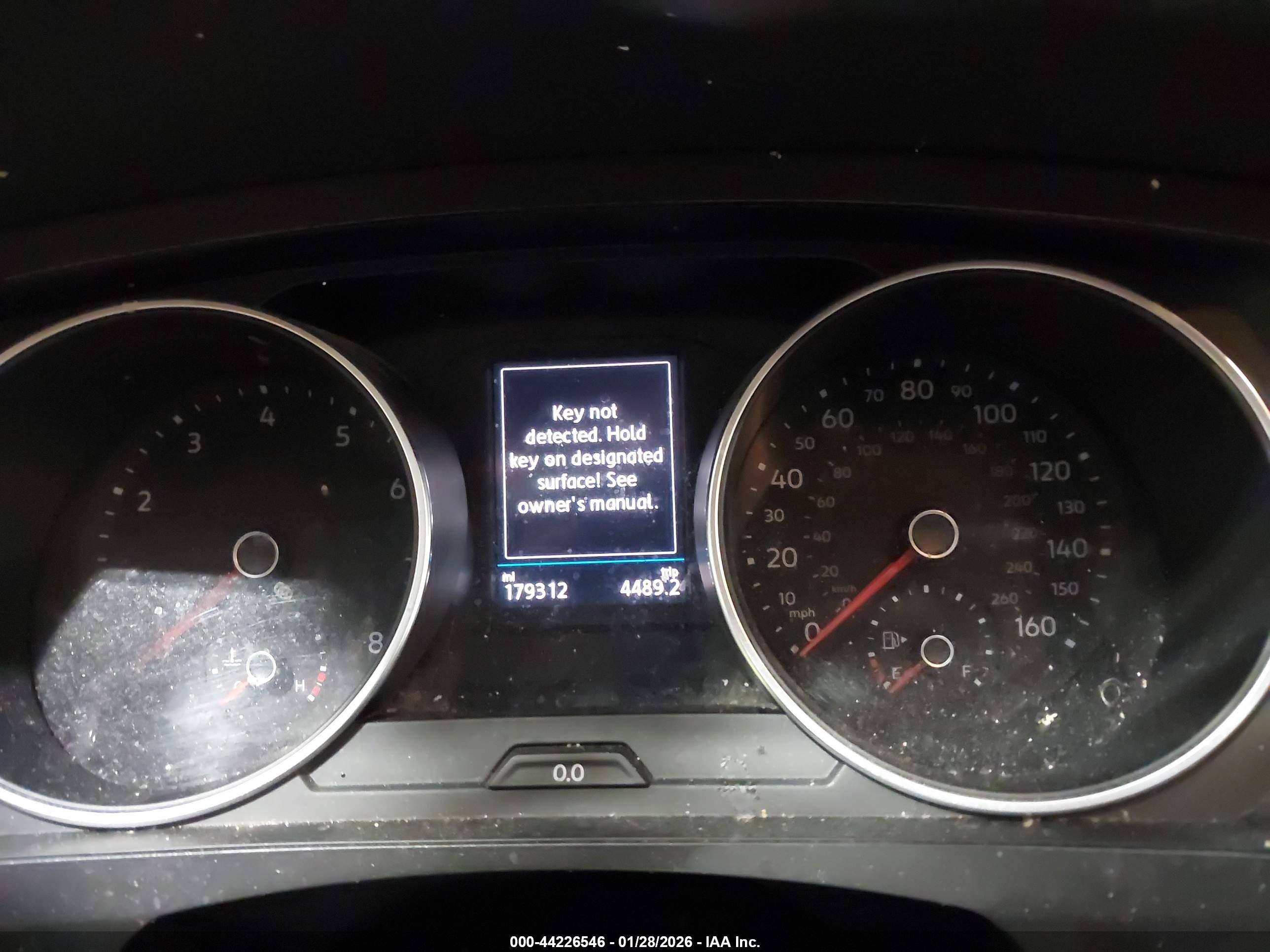 VOLKSWAGEN TIGUAN image 7