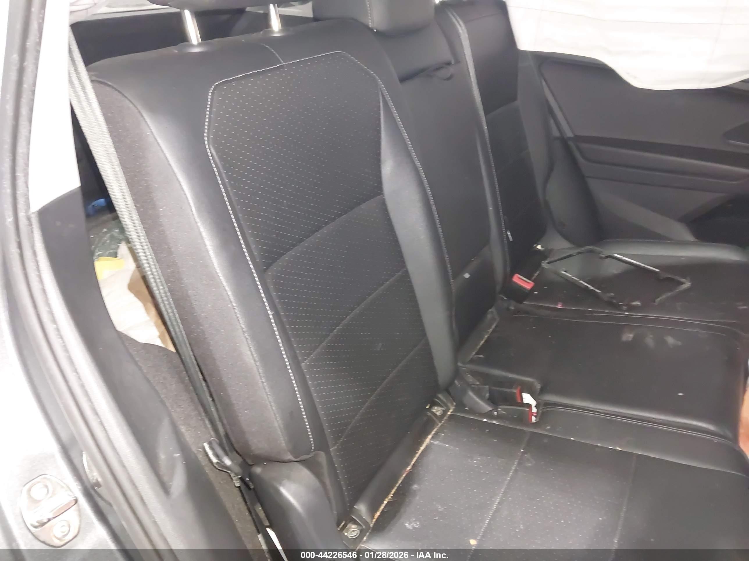 VOLKSWAGEN TIGUAN image 8