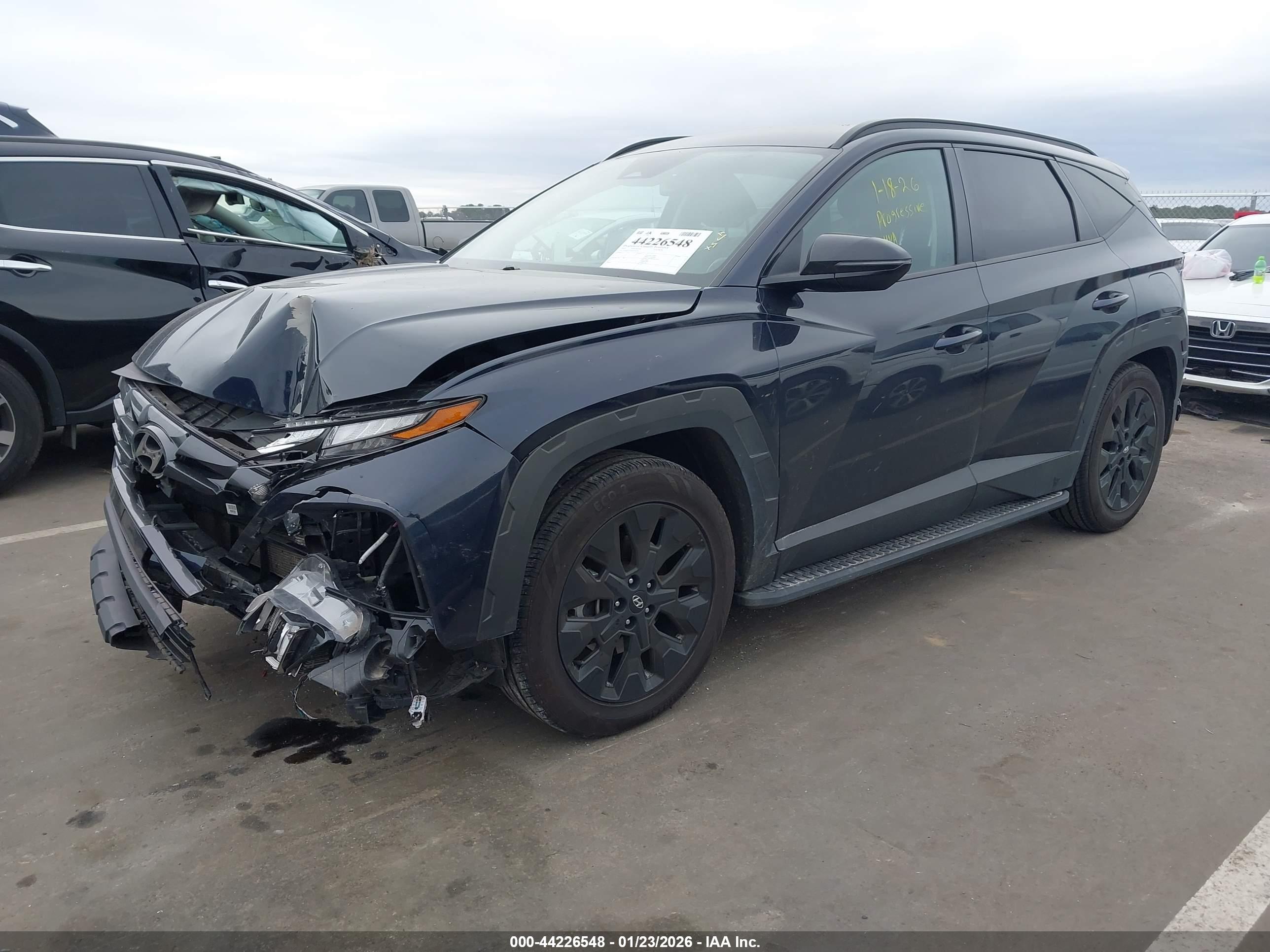 HYUNDAI TUCSON image 2