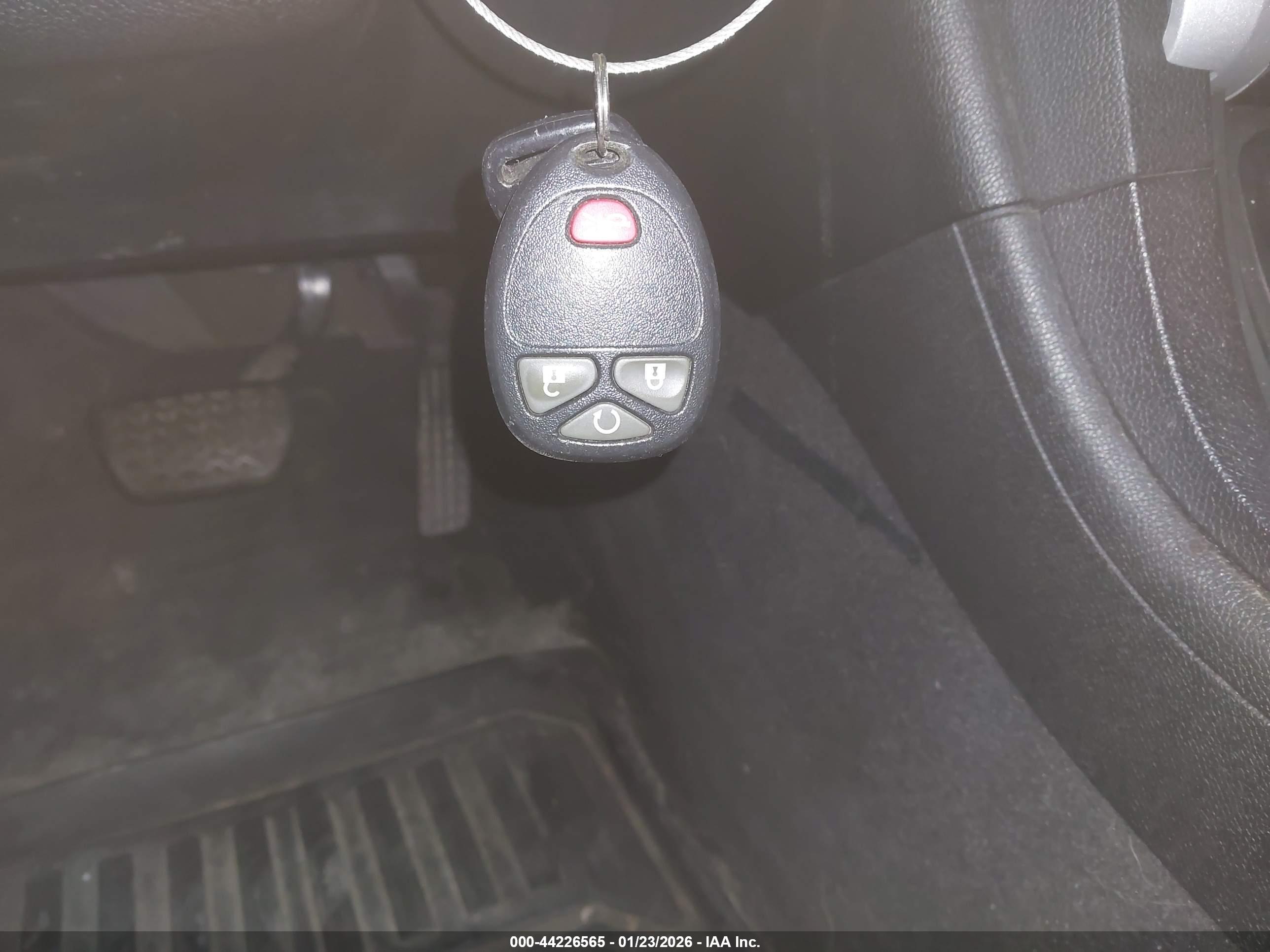 CHEVROLET TRAVERSE image 11