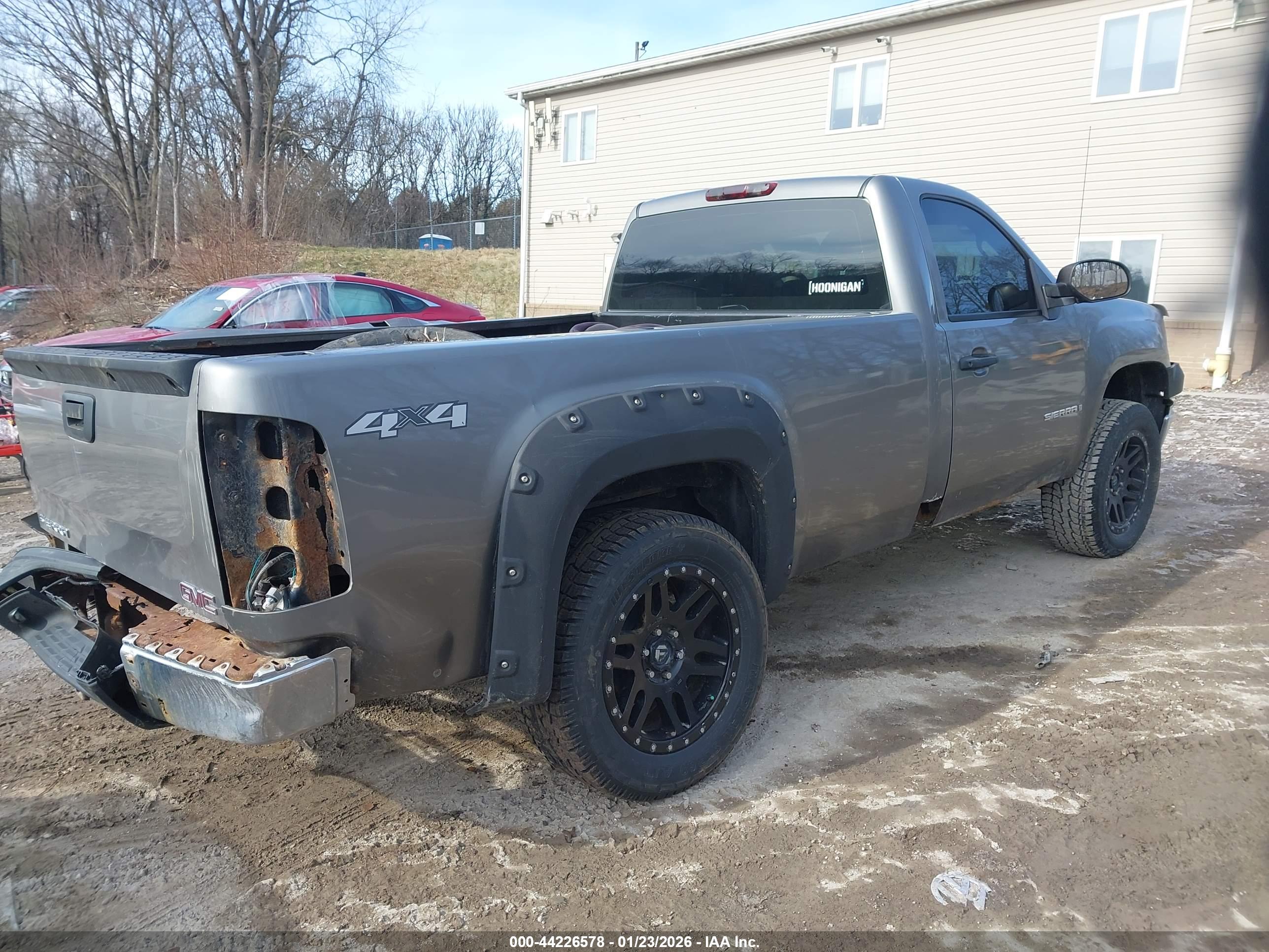 GMC SIERRA image 4