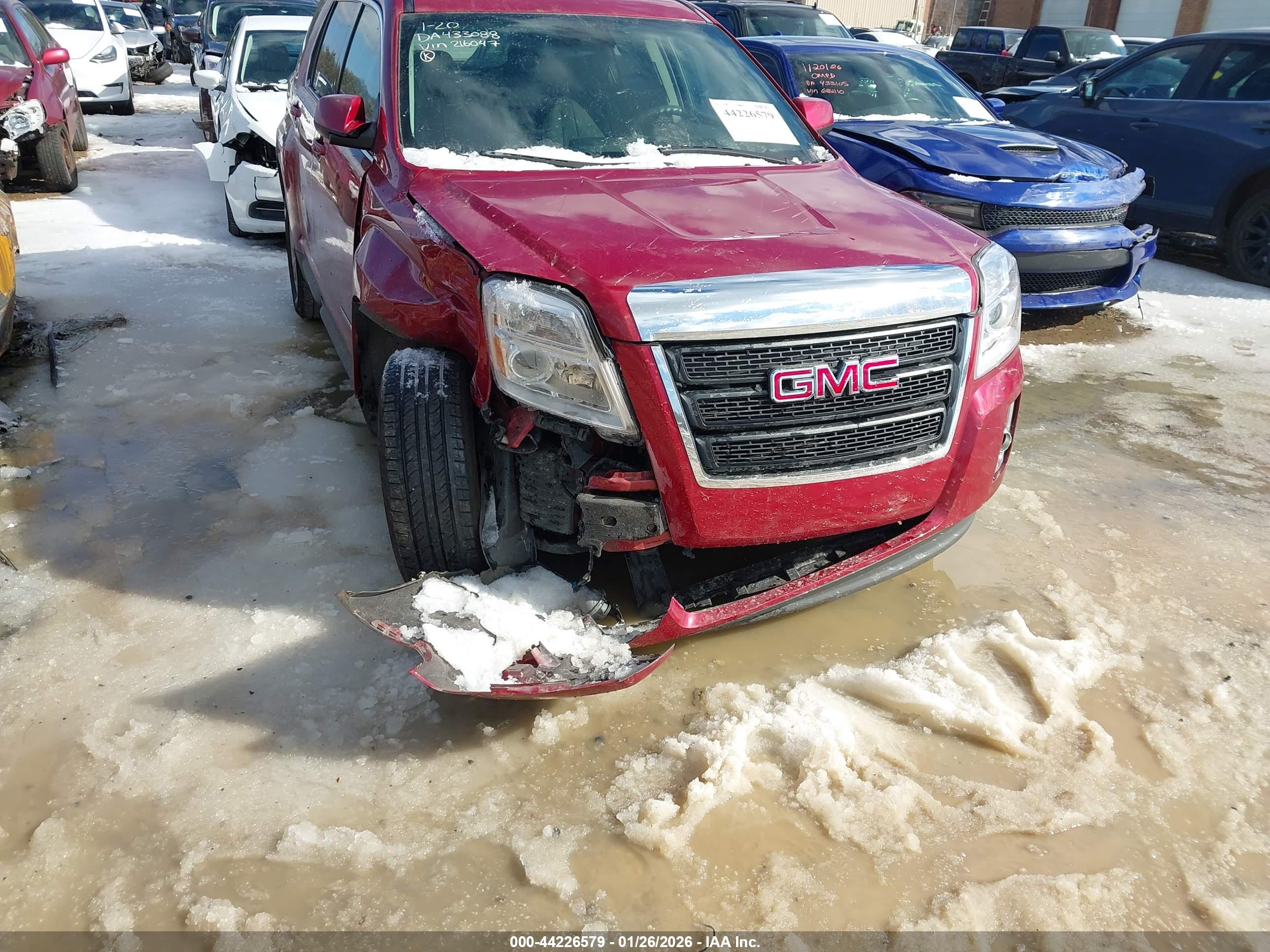 GMC TERRAIN image 6