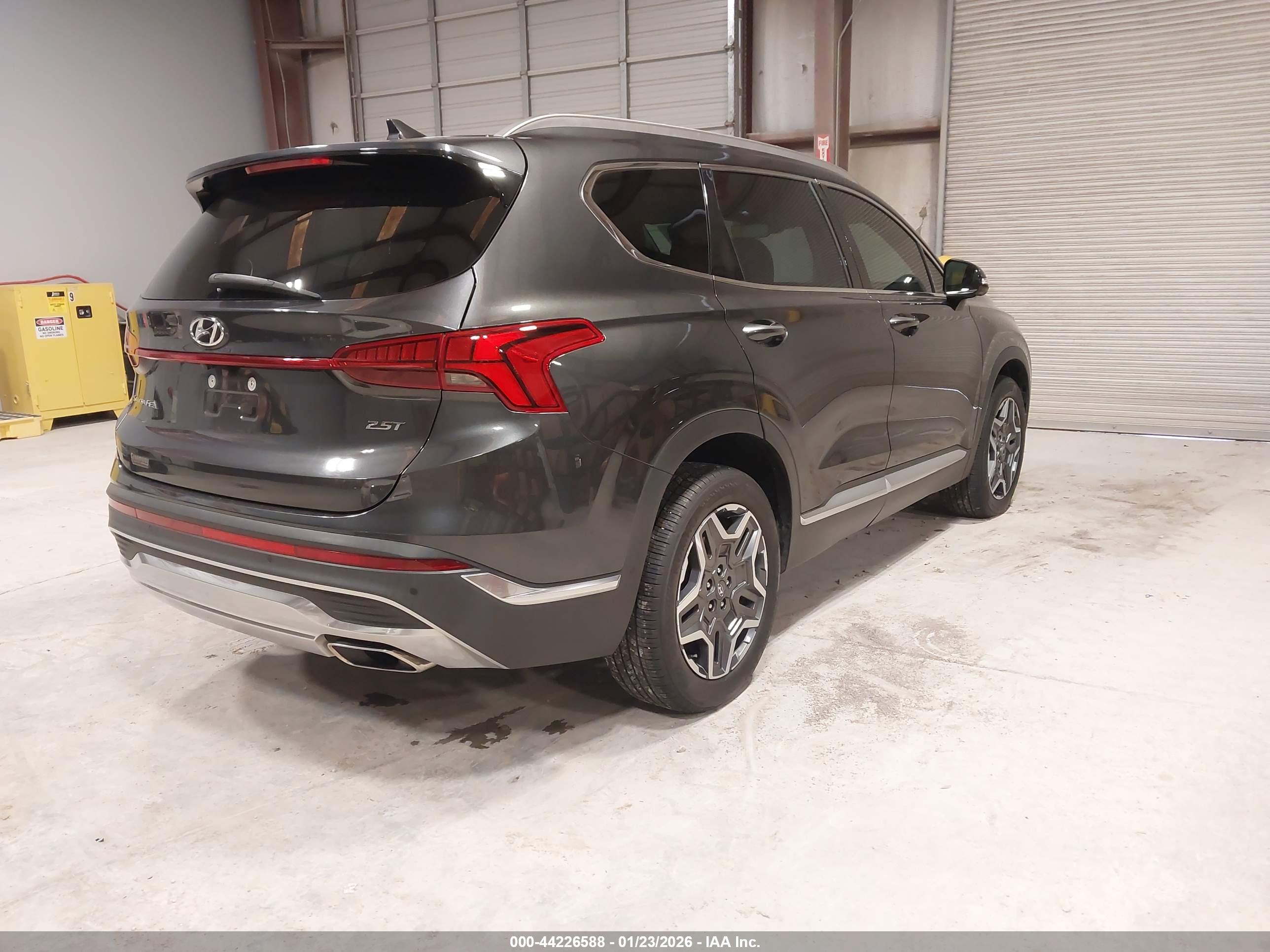 HYUNDAI SANTA image 4