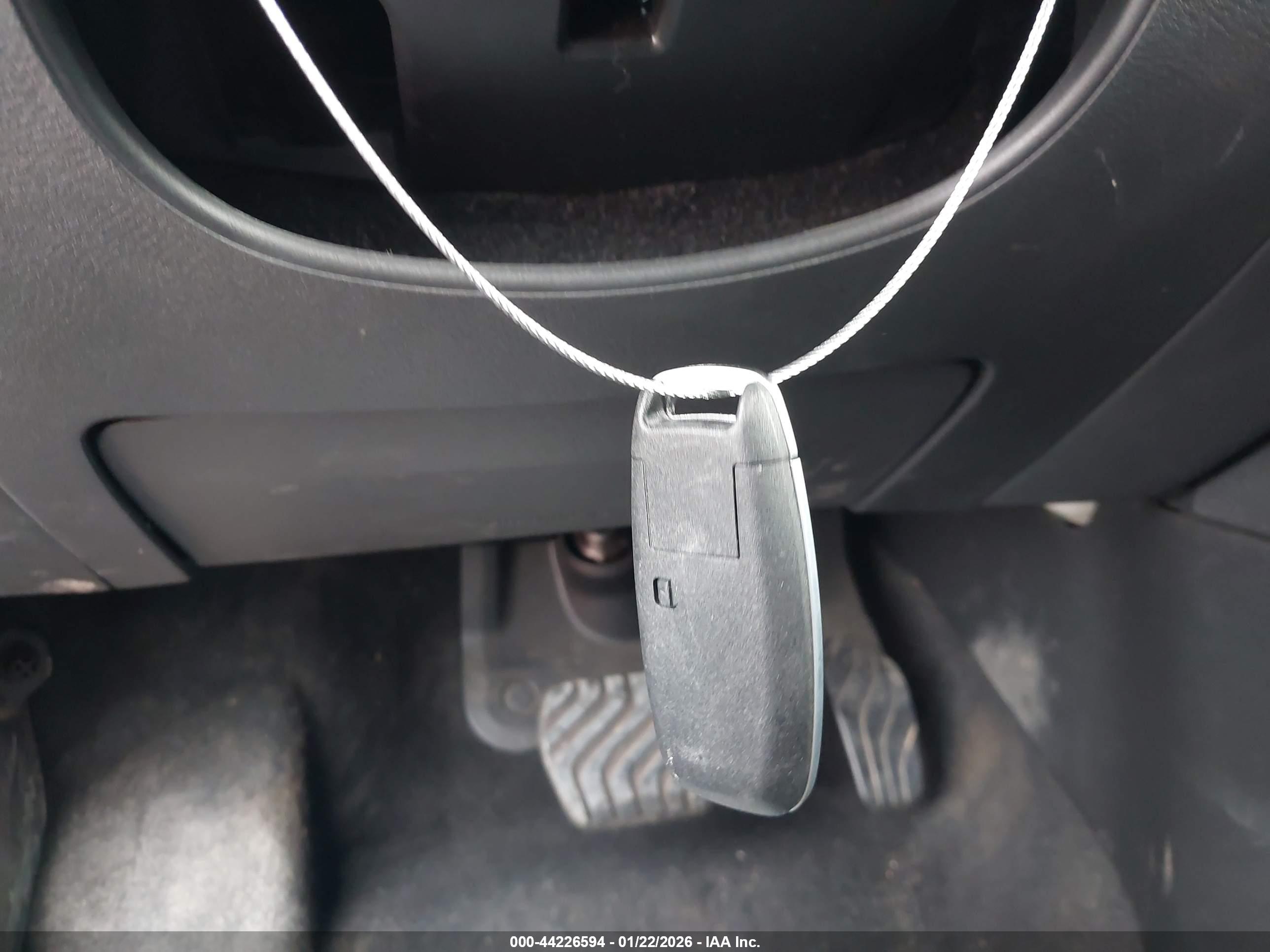 NISSAN ROGUE image 11