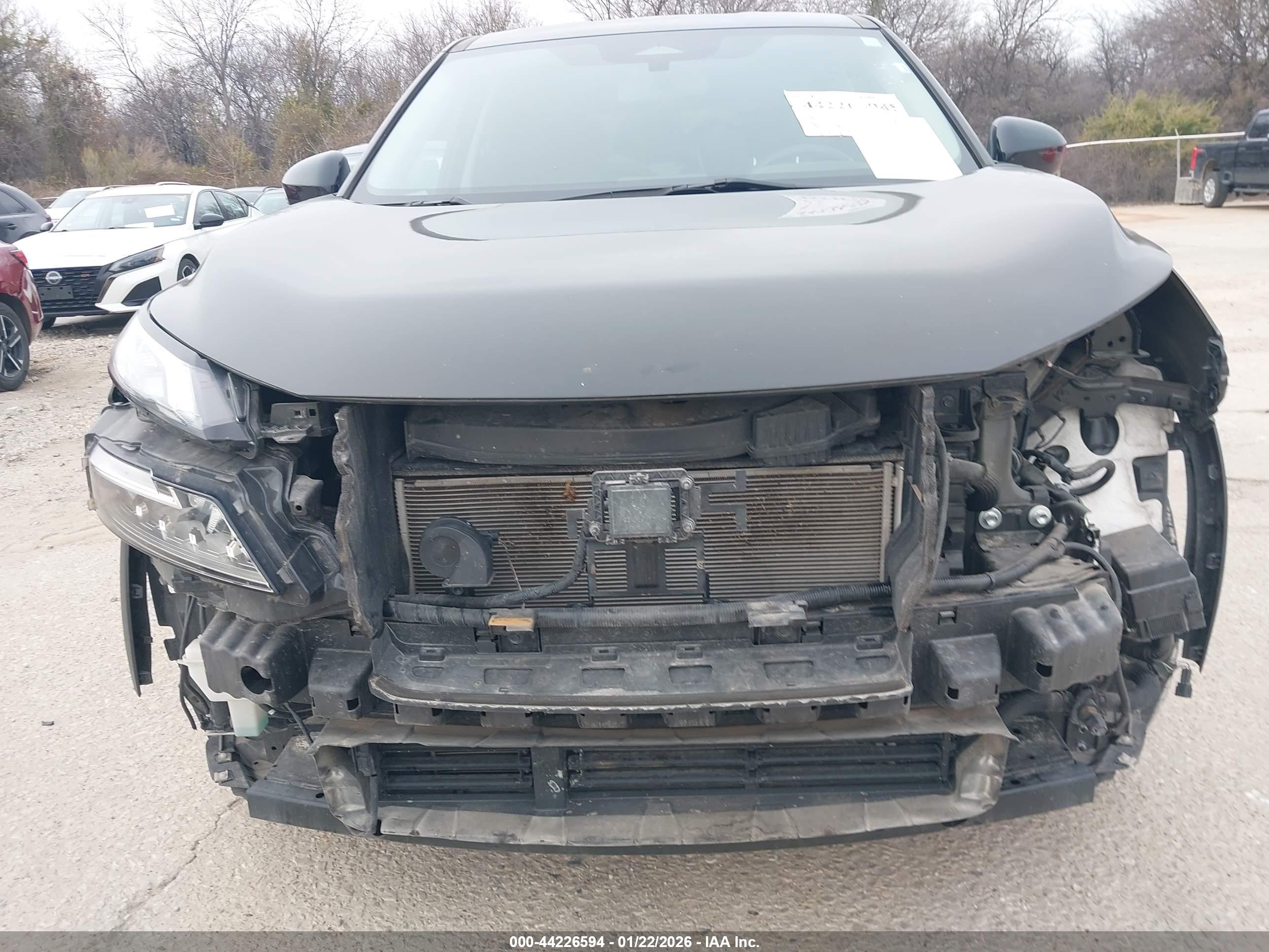 NISSAN ROGUE image 6
