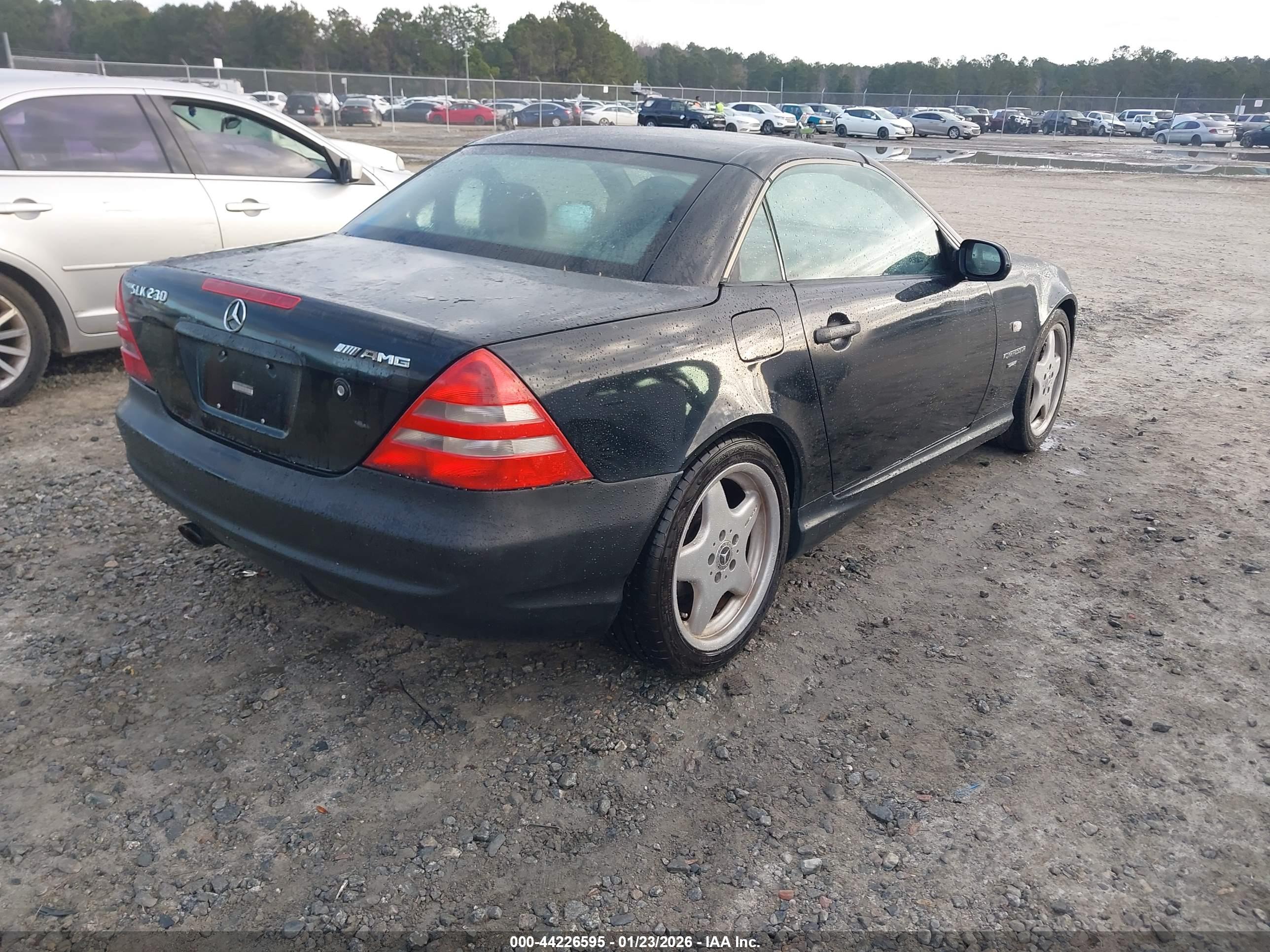 MERCEDES-BENZ SLK image 4