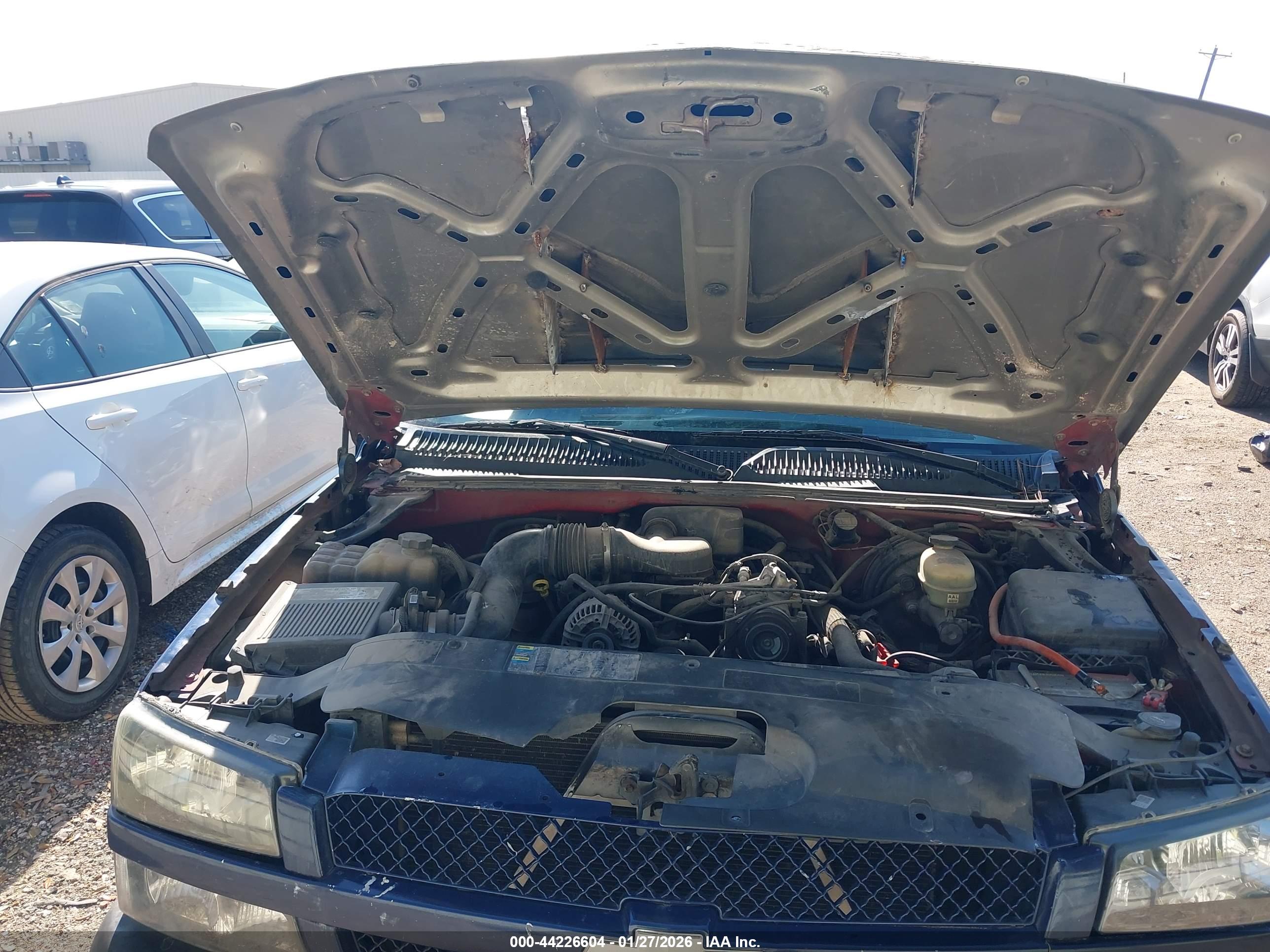 CHEVROLET SILVERADO image 10