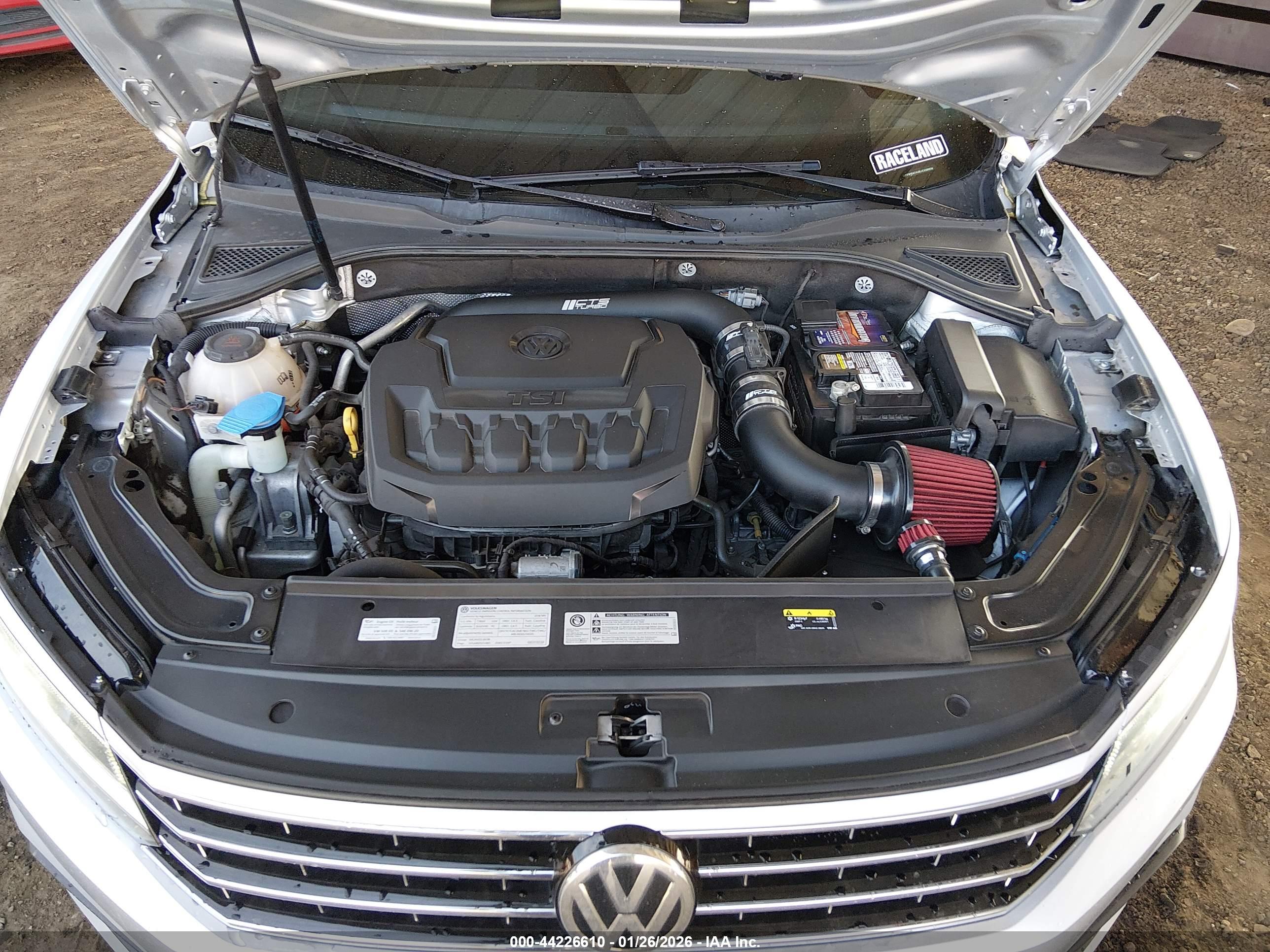 VOLKSWAGEN PASSAT image 10