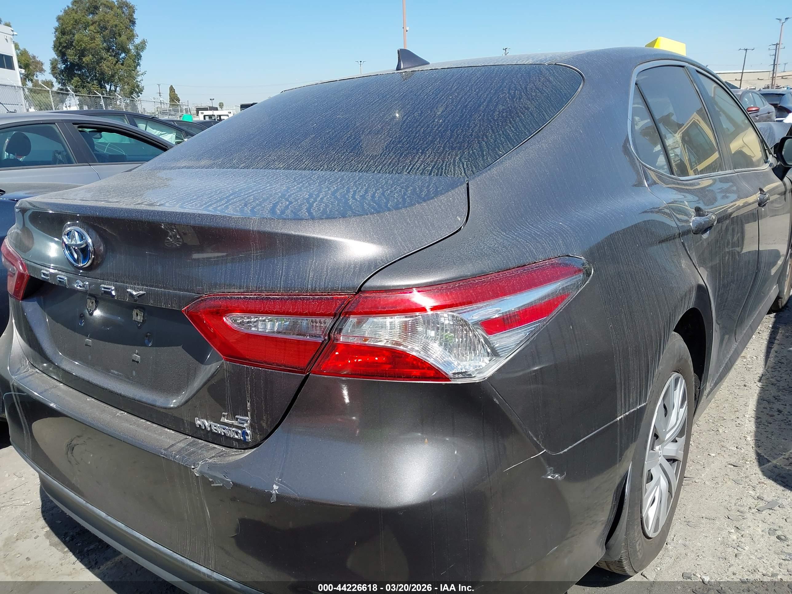 TOYOTA CAMRY image 4