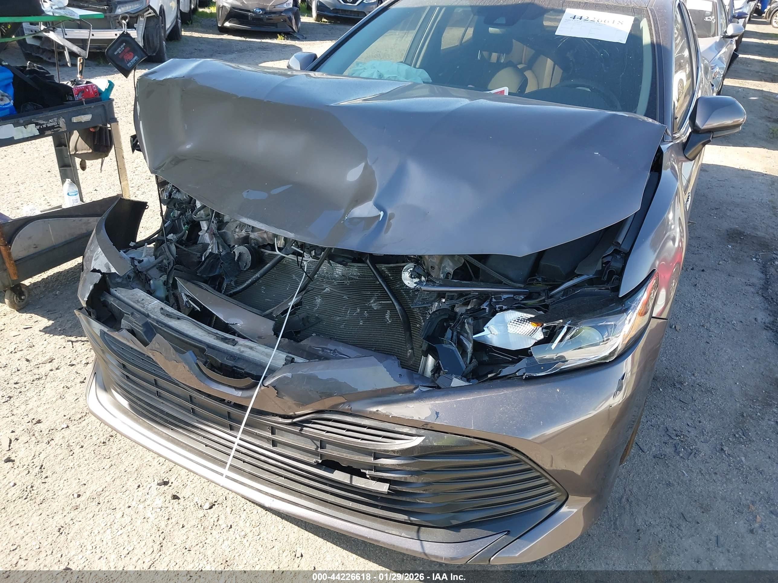 TOYOTA CAMRY image 6
