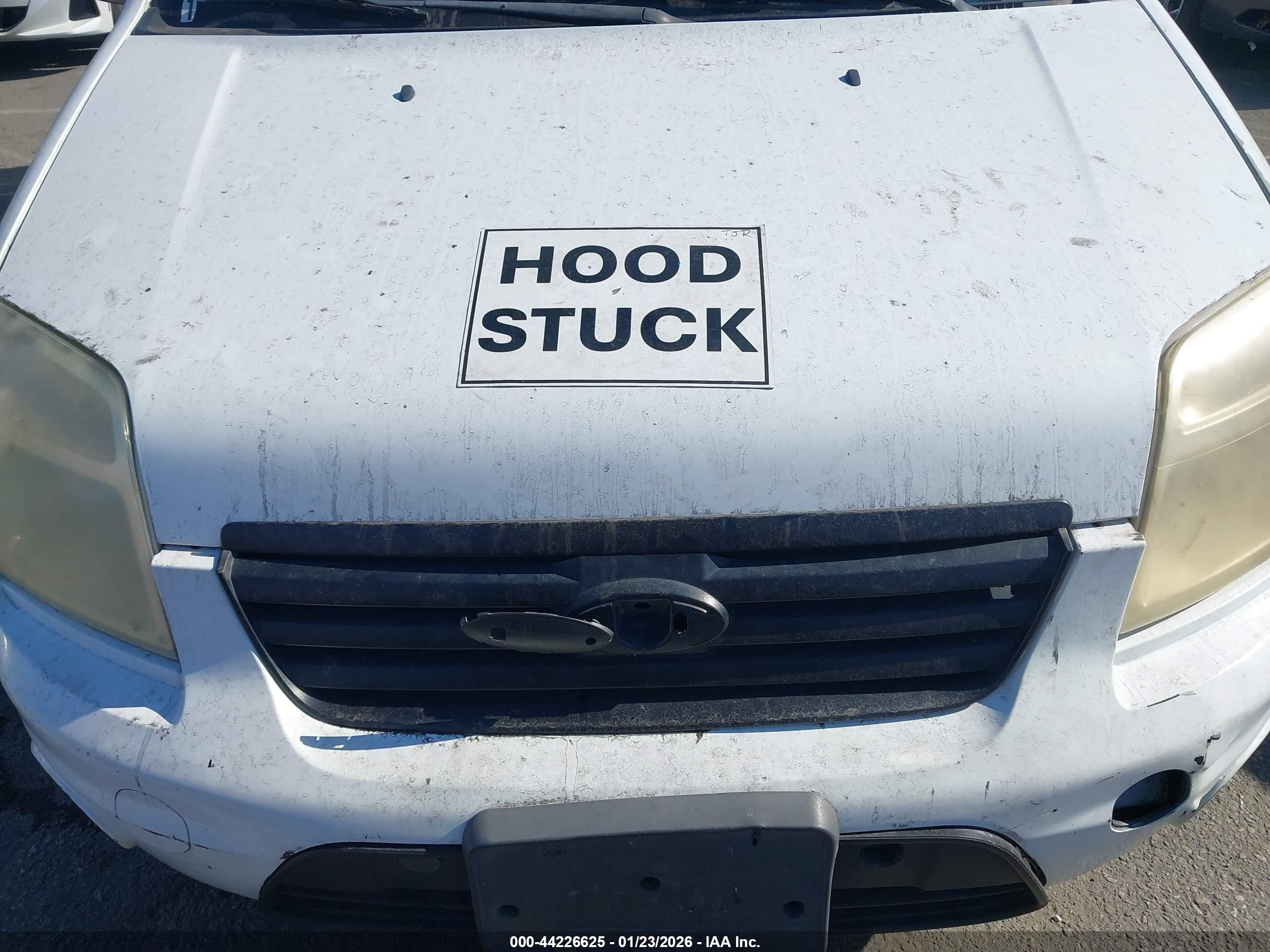 FORD TRANSIT image 10