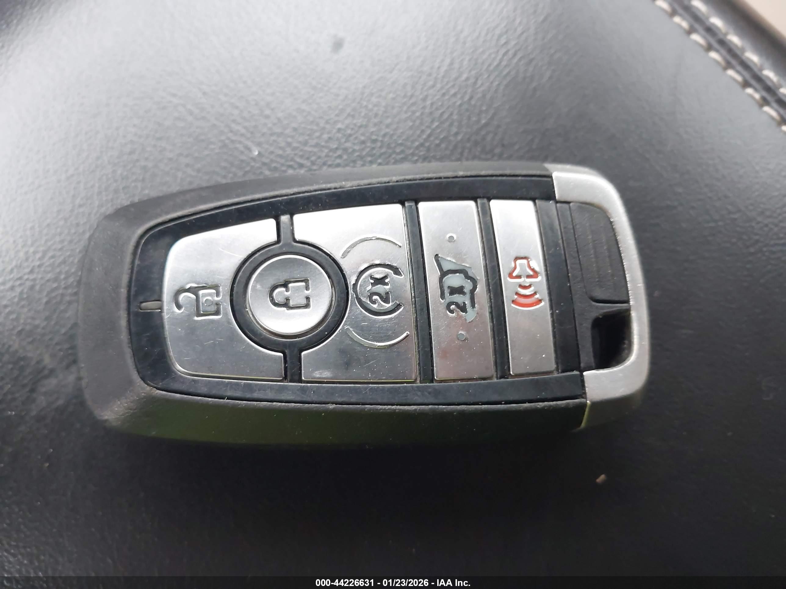 FORD EXPLORER image 11