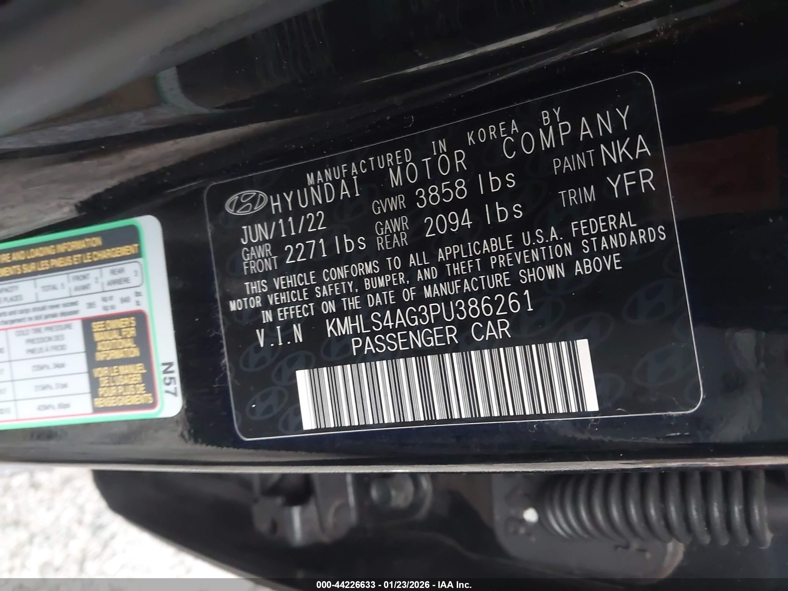 HYUNDAI ELANTRA image 9