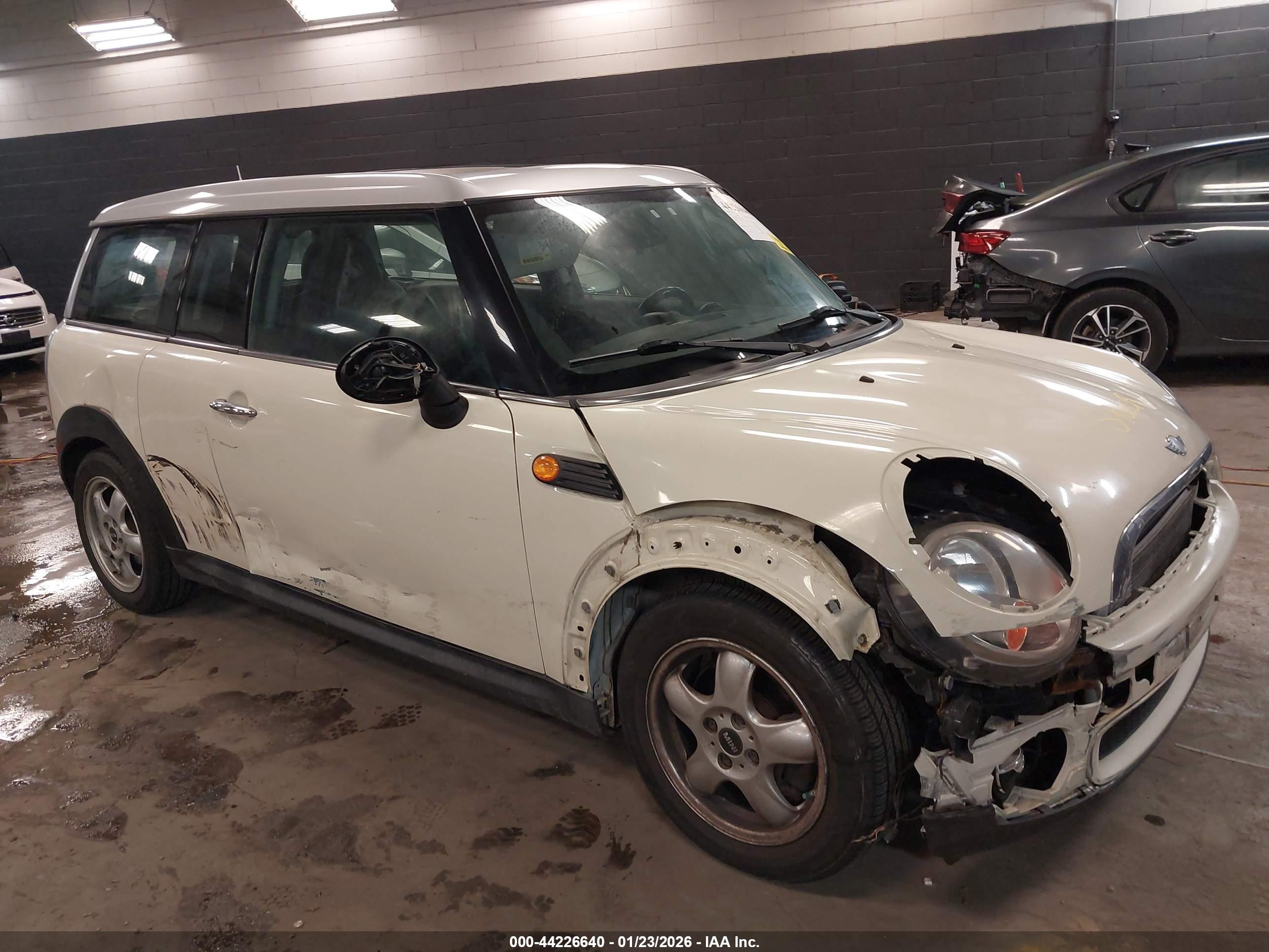 MINI COOPER image 6