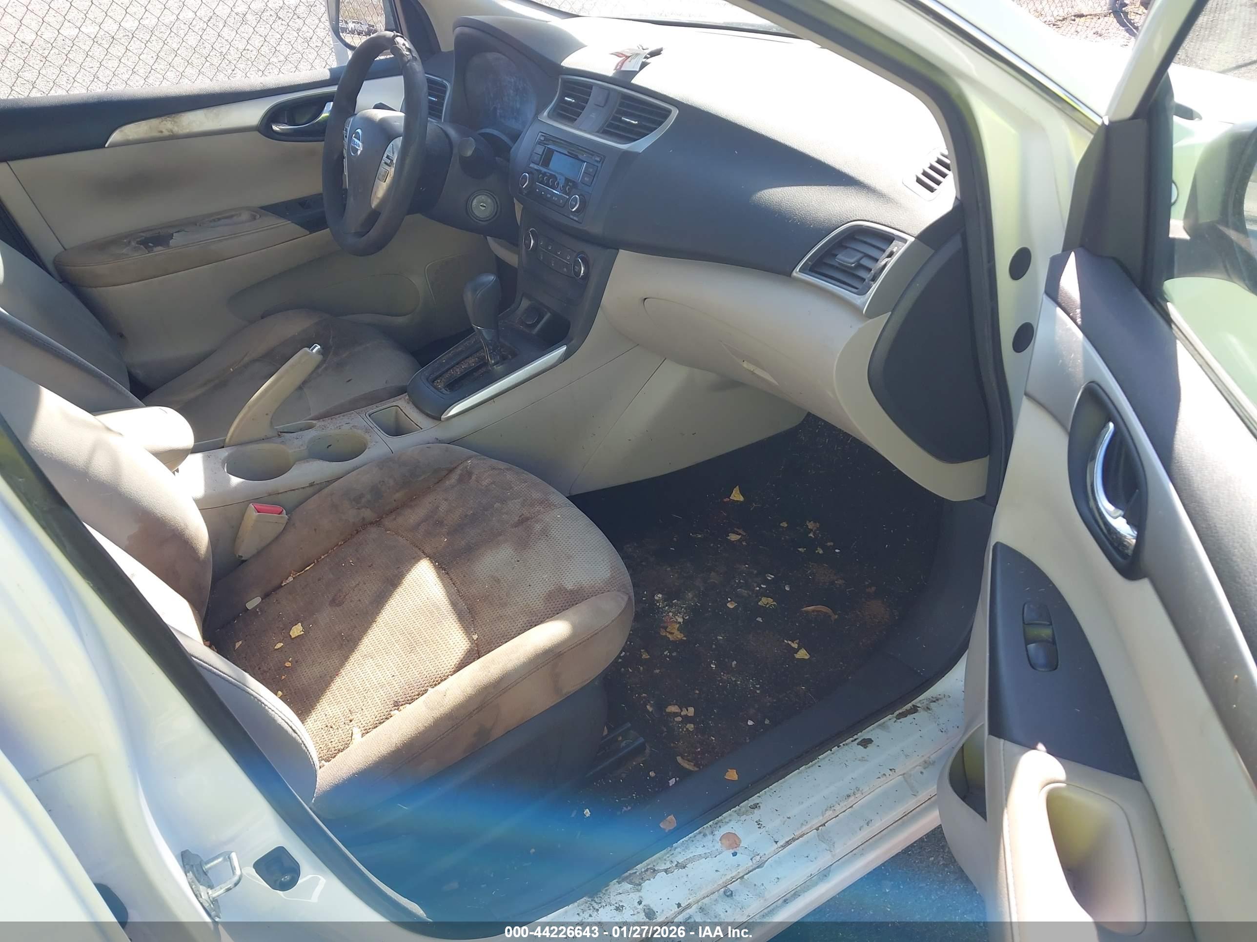 NISSAN SENTRA image 5