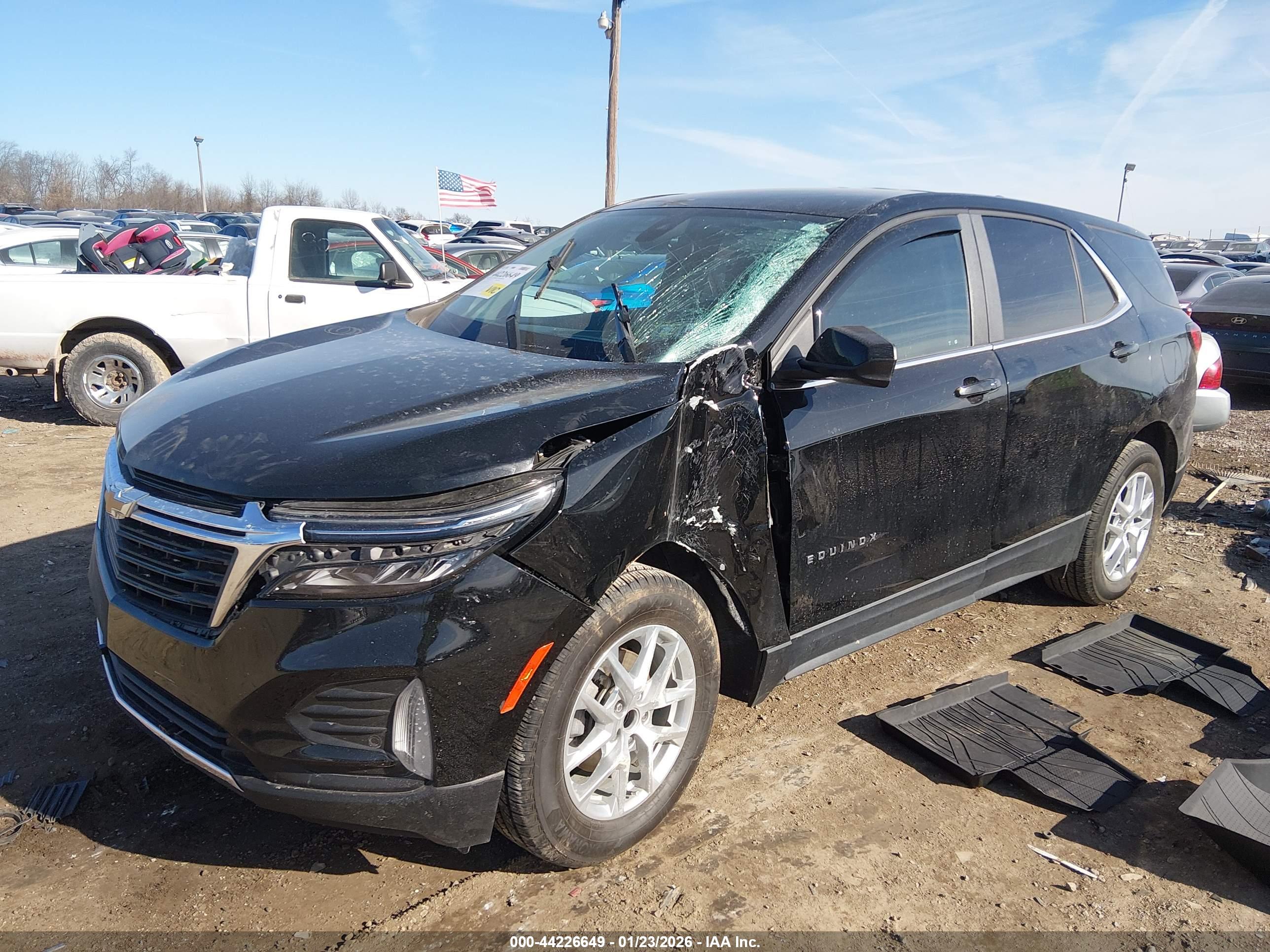 CHEVROLET EQUINOX image 2