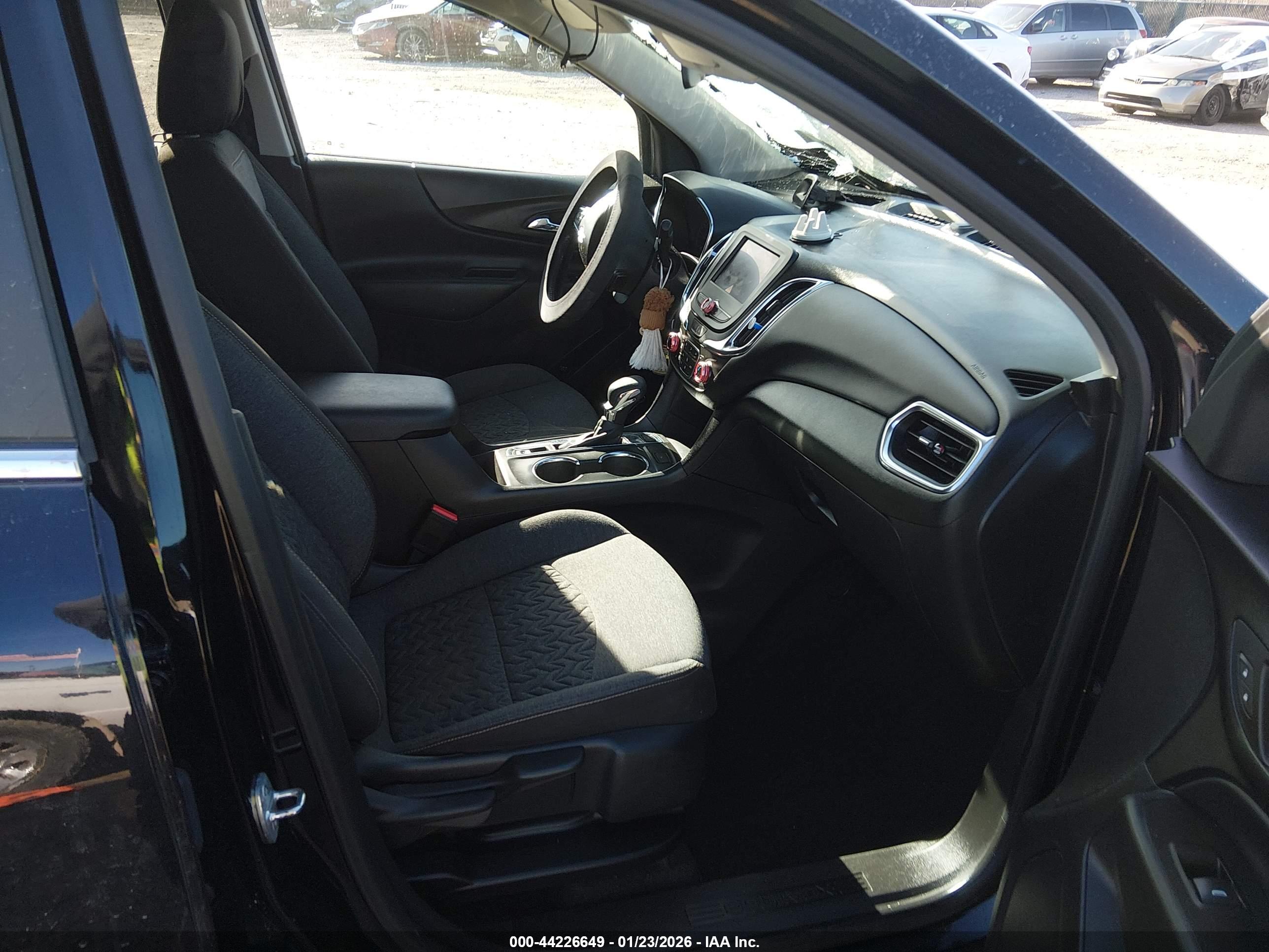 CHEVROLET EQUINOX image 5