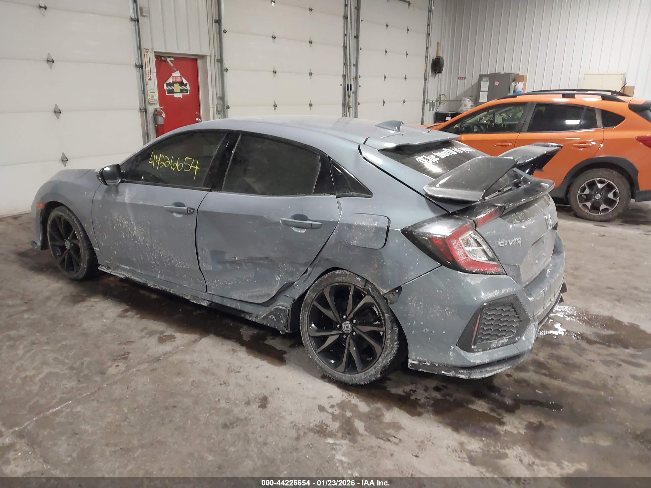 HONDA CIVIC image 3
