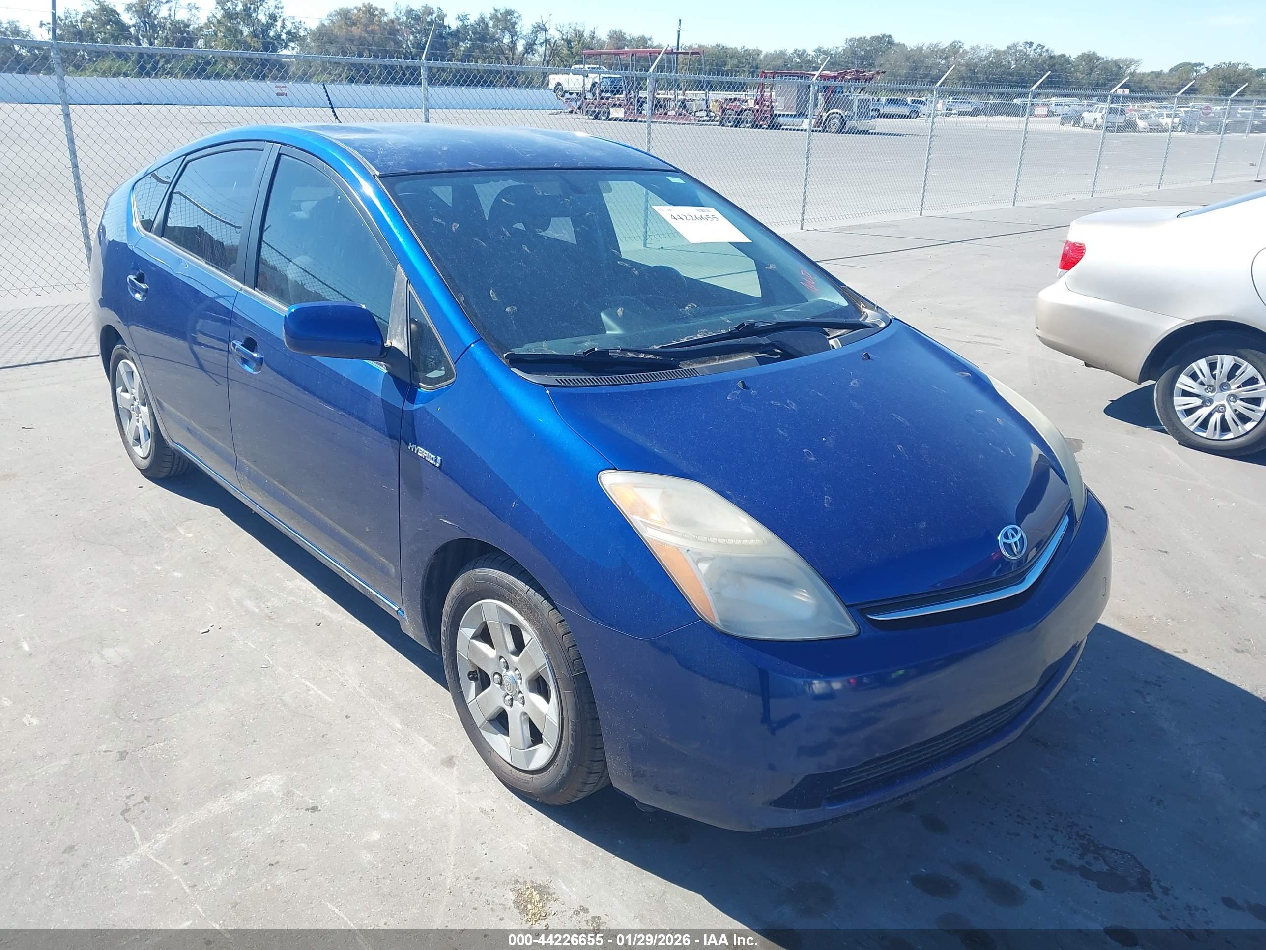 TOYOTA PRIUS image 6