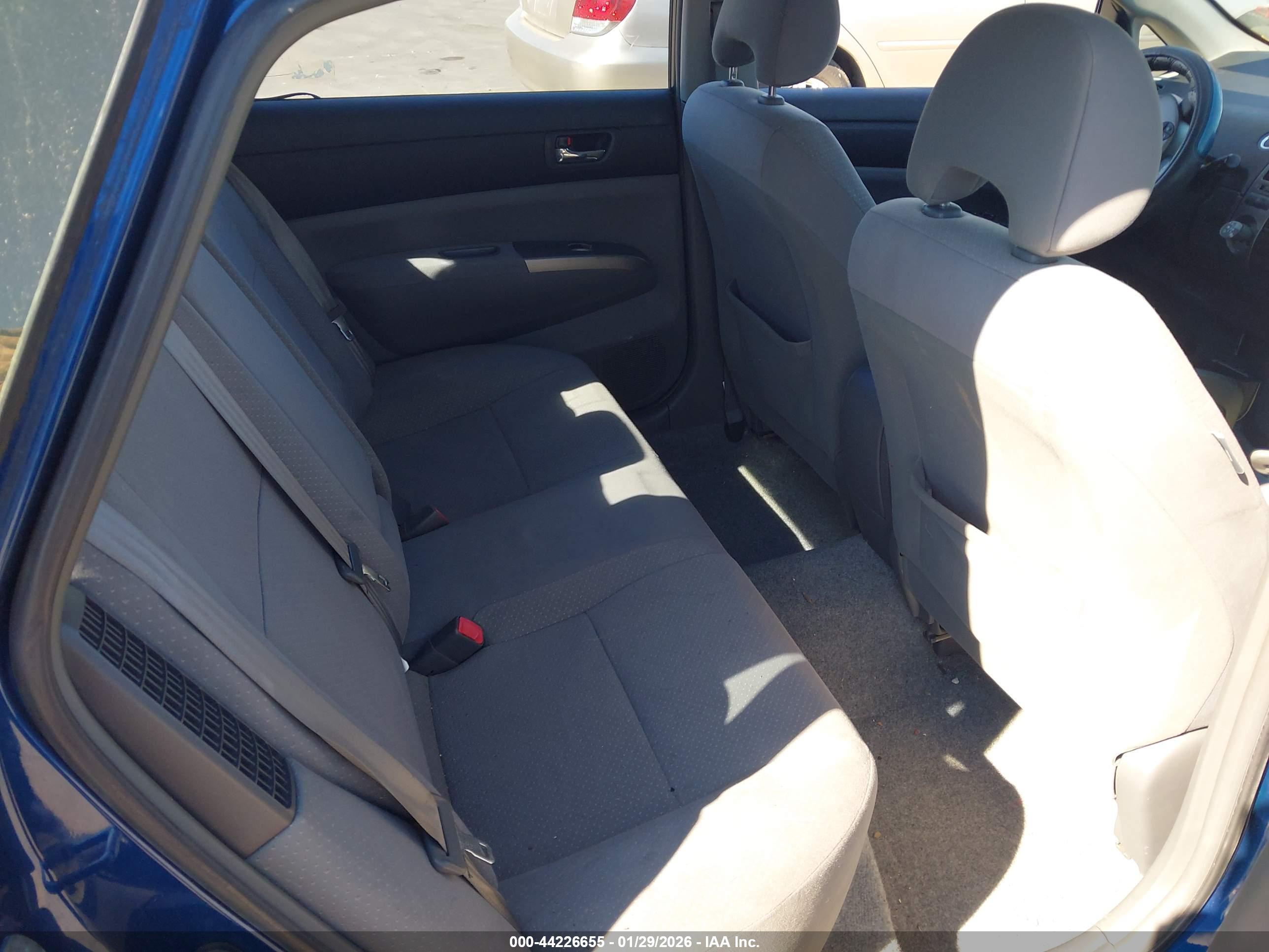 TOYOTA PRIUS image 8