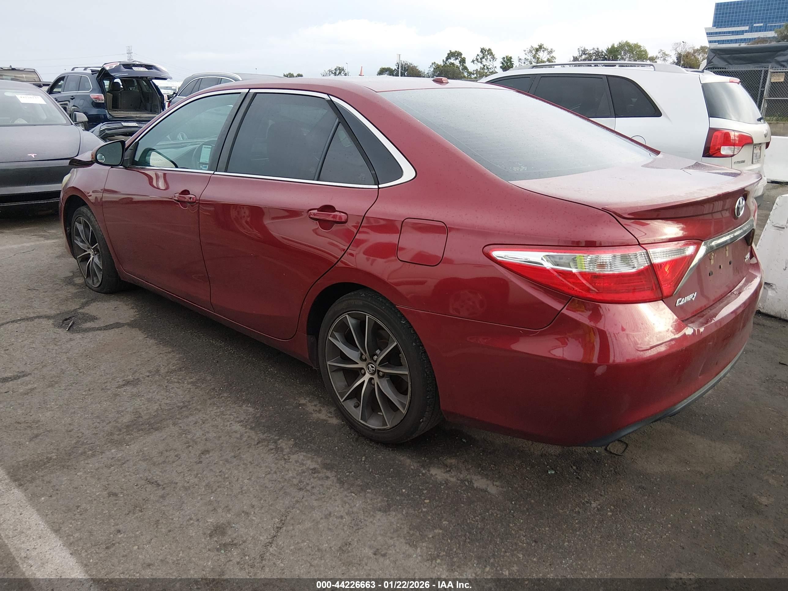 TOYOTA CAMRY image 3