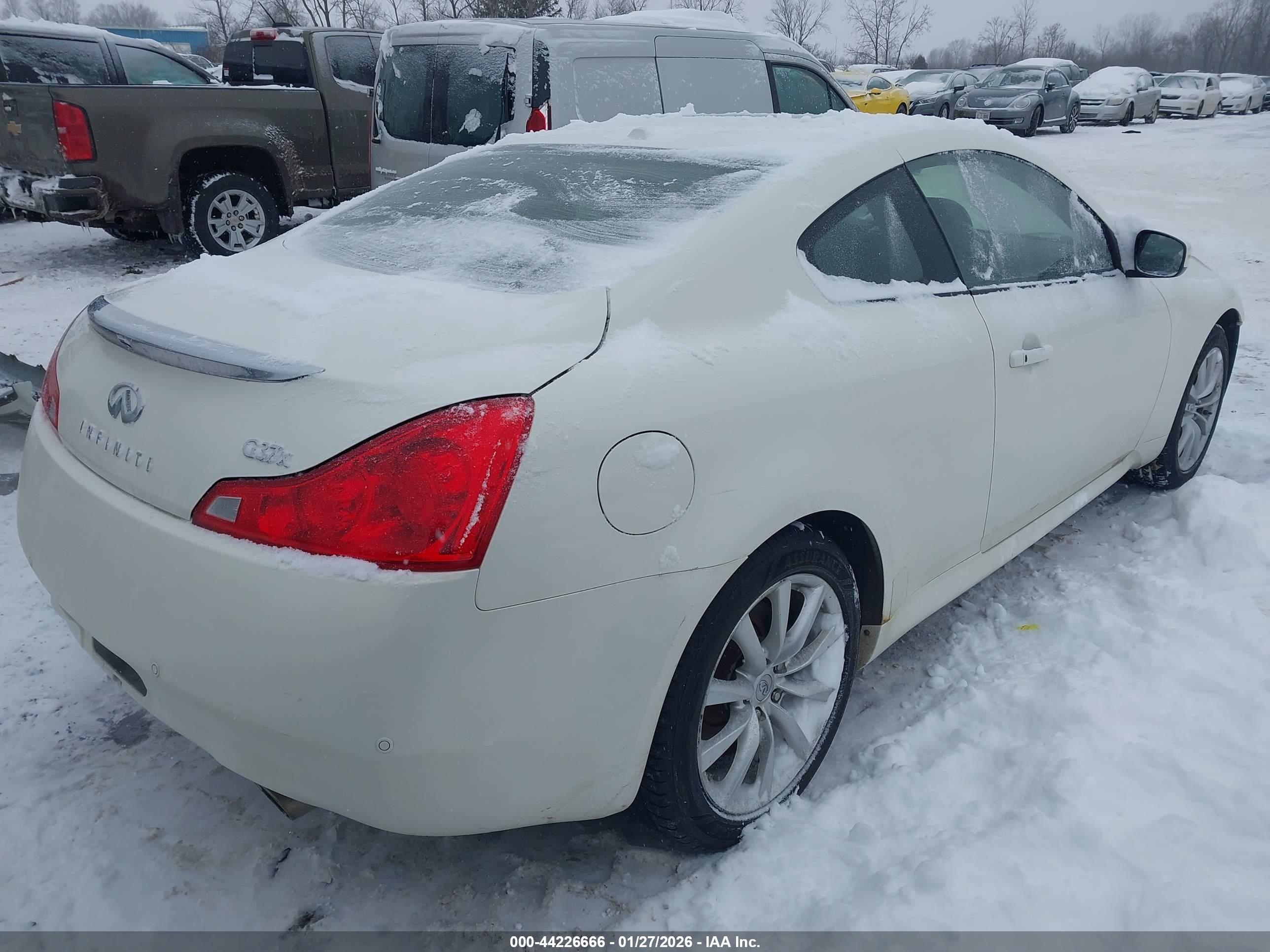 INFINITI G37X image 4
