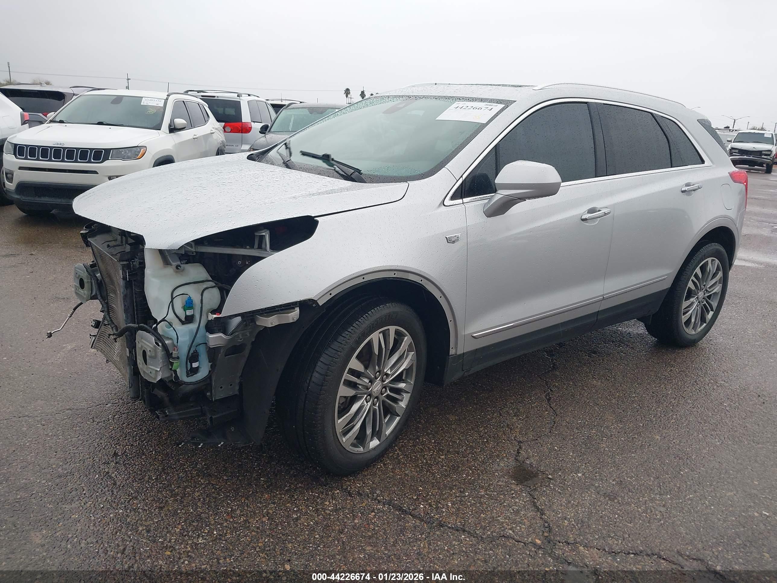 CADILLAC XT5 image 2