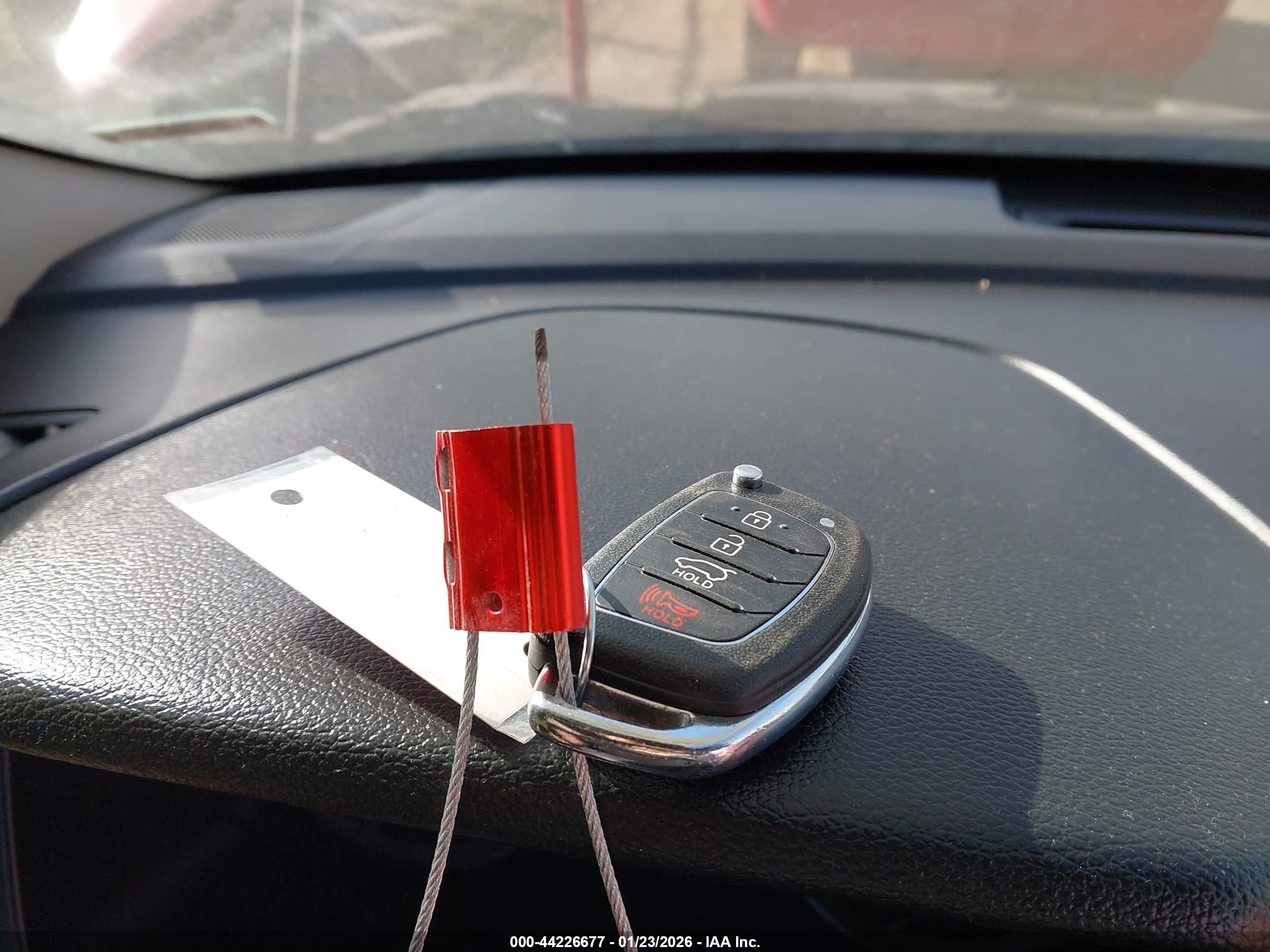 HYUNDAI SONATA image 11