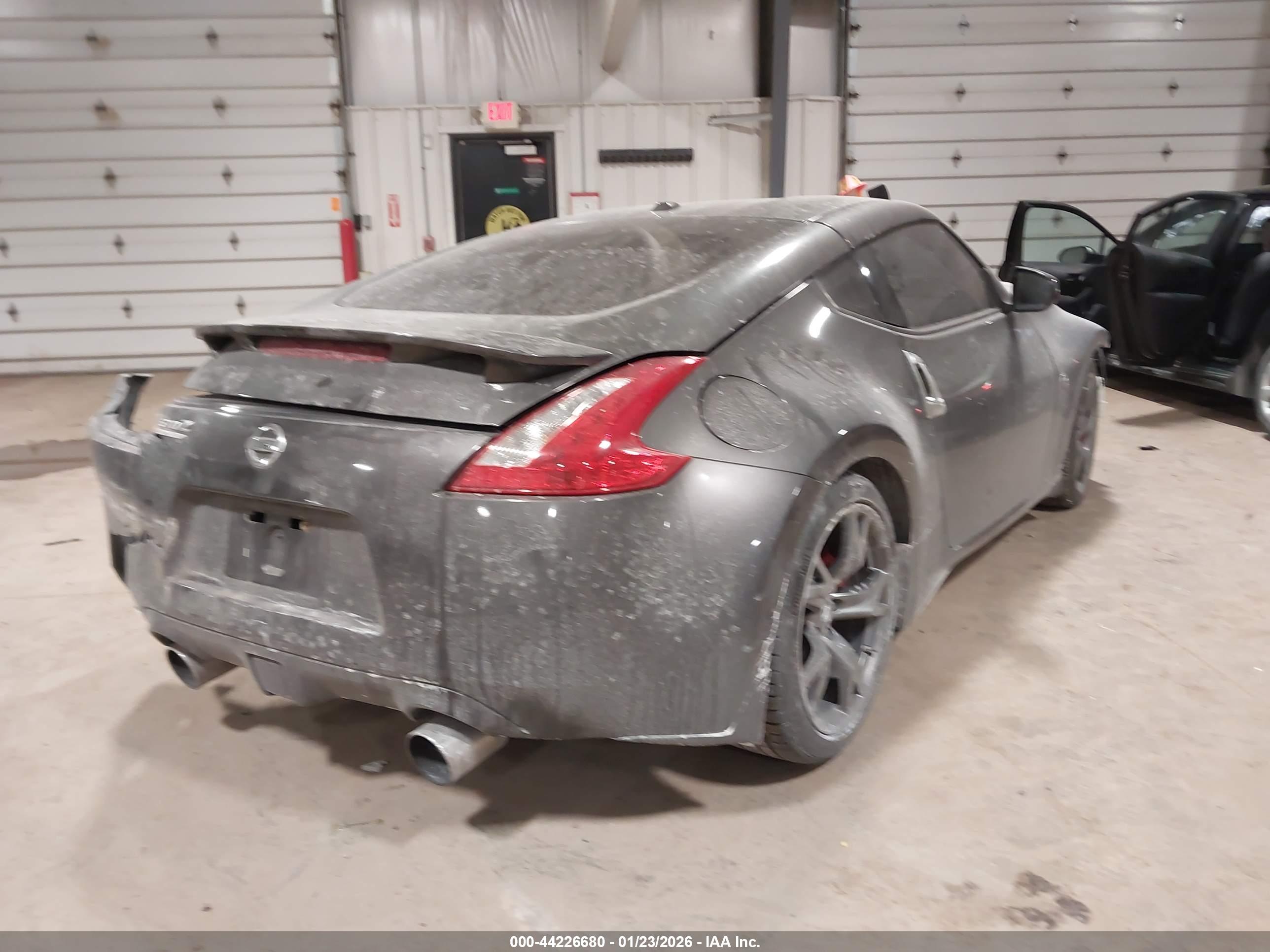 NISSAN 370Z image 4