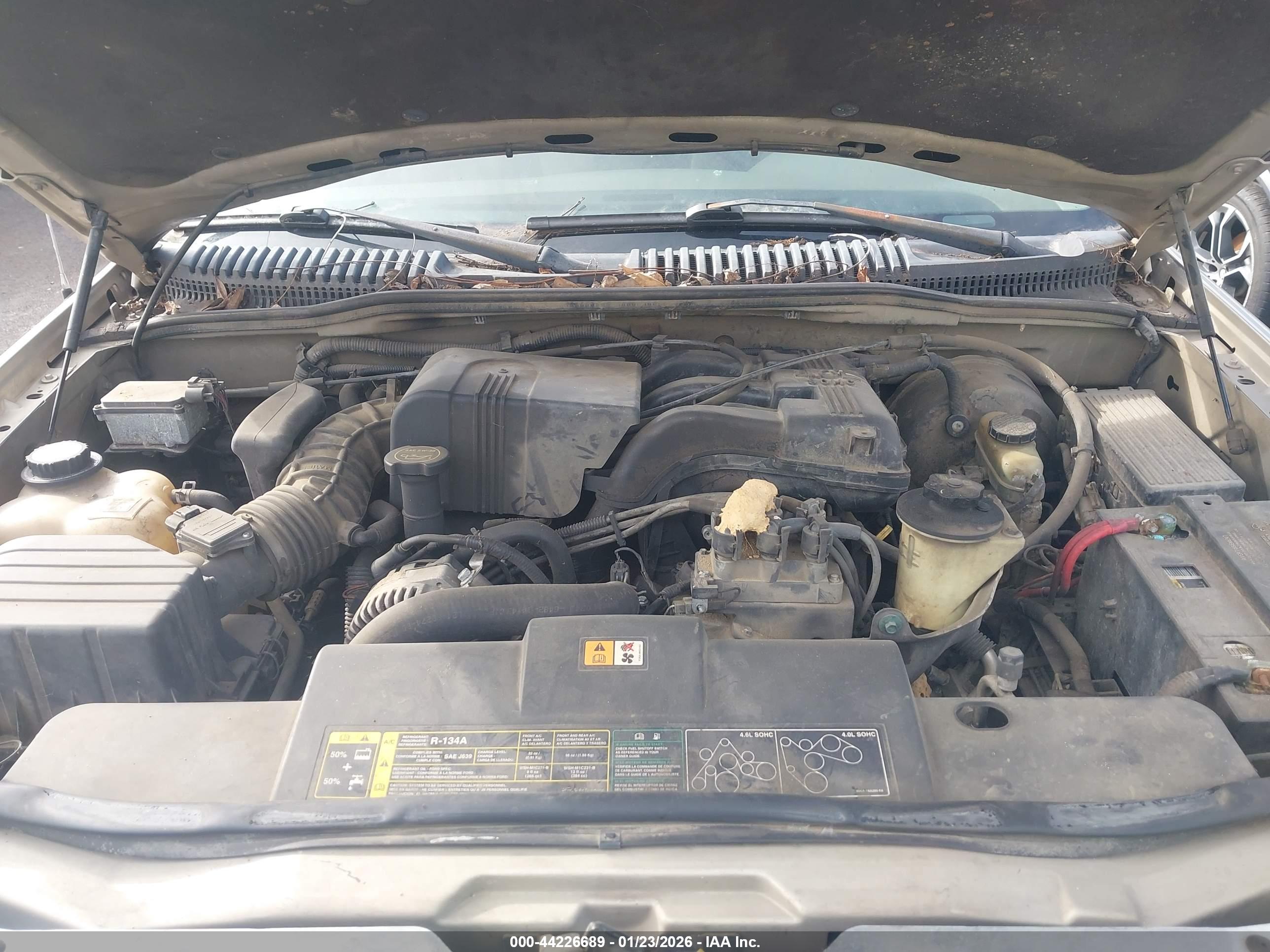 FORD EXPLORER image 10