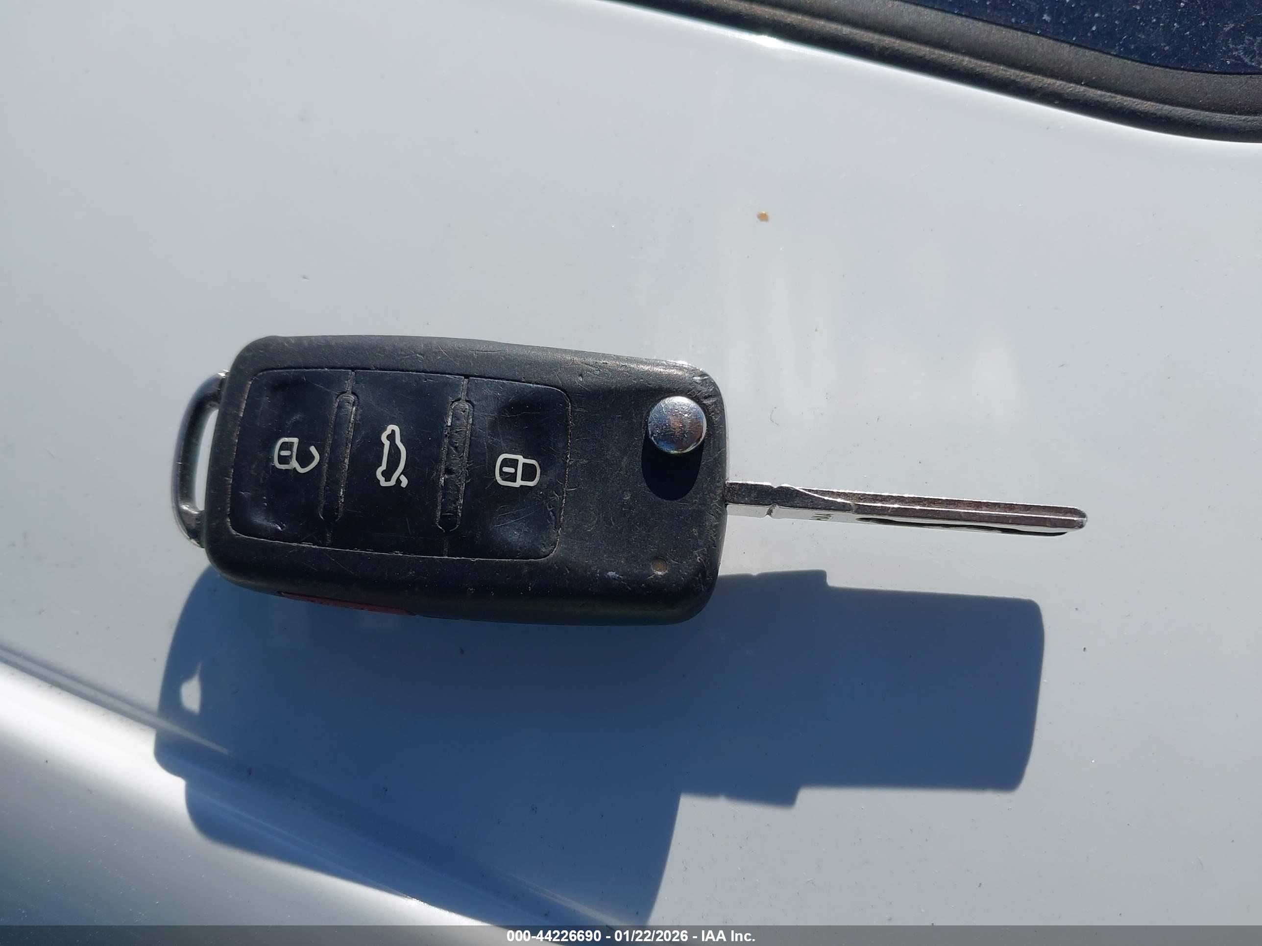 VOLKSWAGEN JETTA image 11