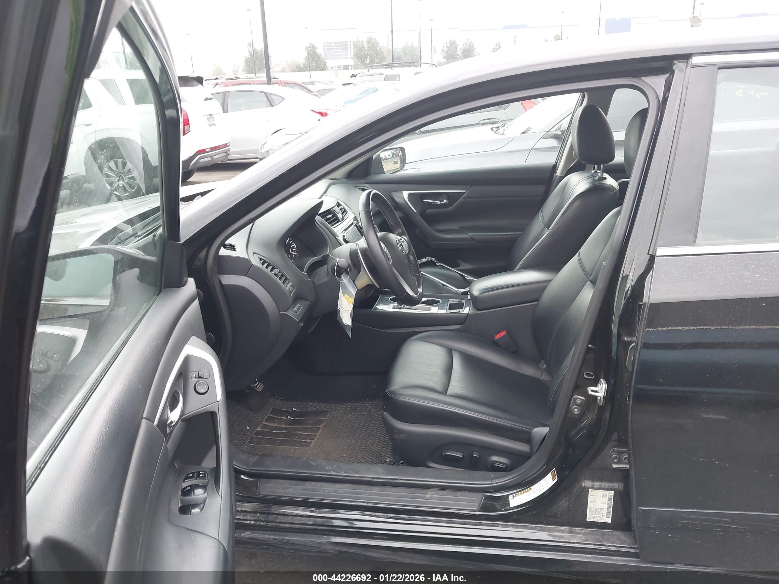 NISSAN ALTIMA image 5