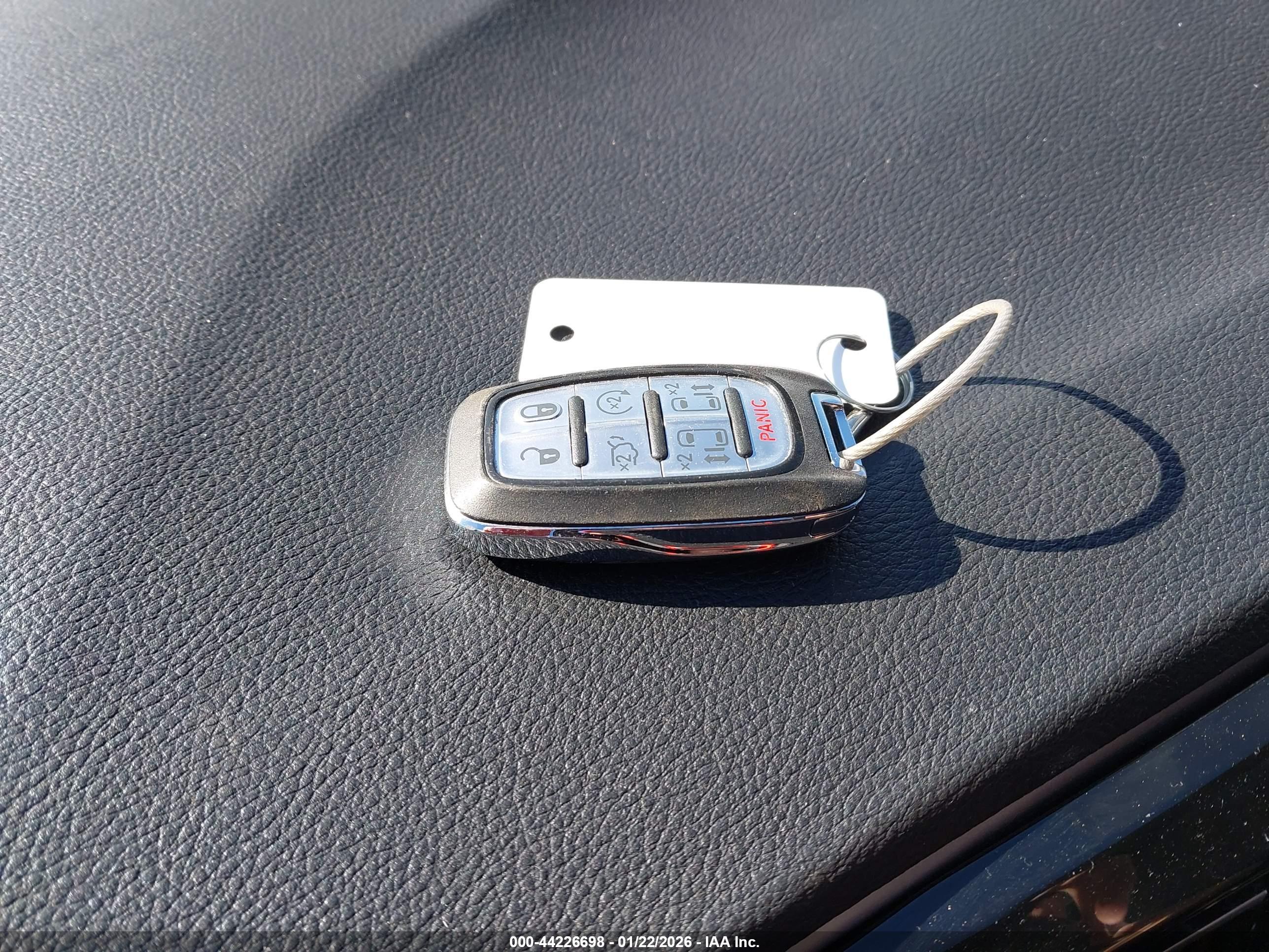 CHRYSLER PACIFICA image 11