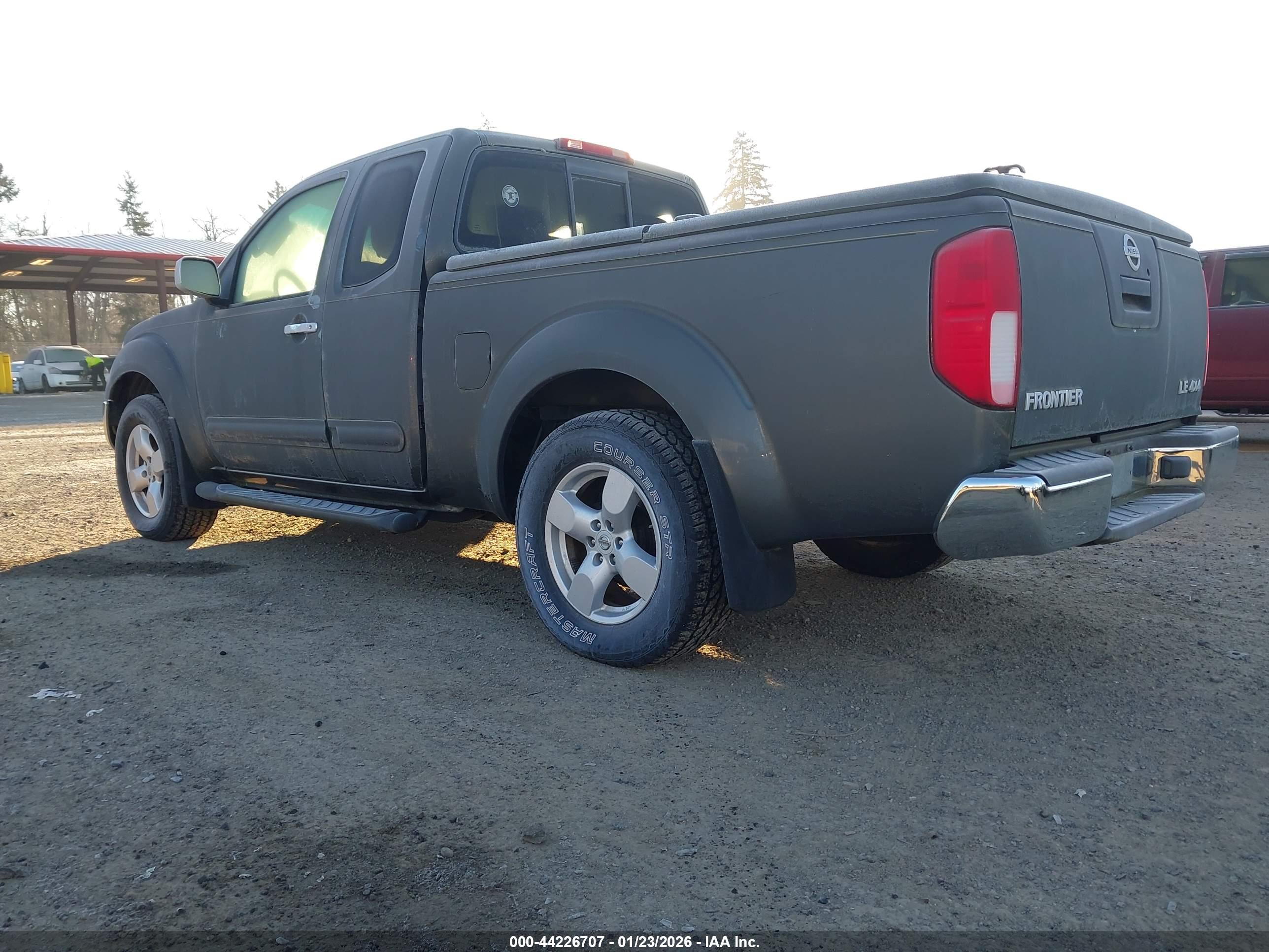 NISSAN FRONTIER image 3